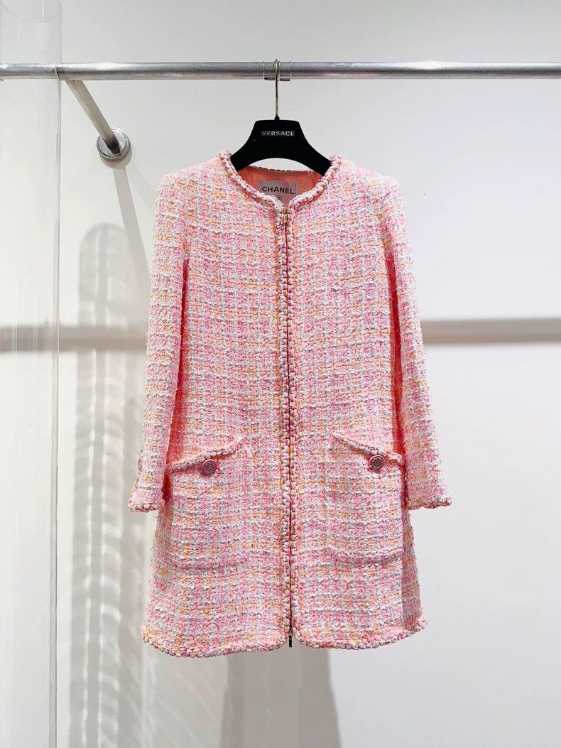Chanel Chanel Pink Sequined Outerwear from Cruise Collection - dmc Size US M / EU 48-50 / 2 - 1 Thumbnail