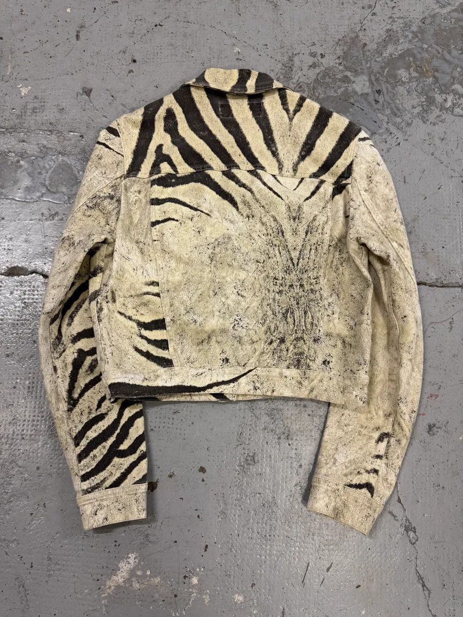 Roberto Cavalli SS1999 Roberto Cavalli Zebra Marble Buttoned Cropped Jacket Size M / US 6-8 / IT 42-44 - 5 Thumbnail