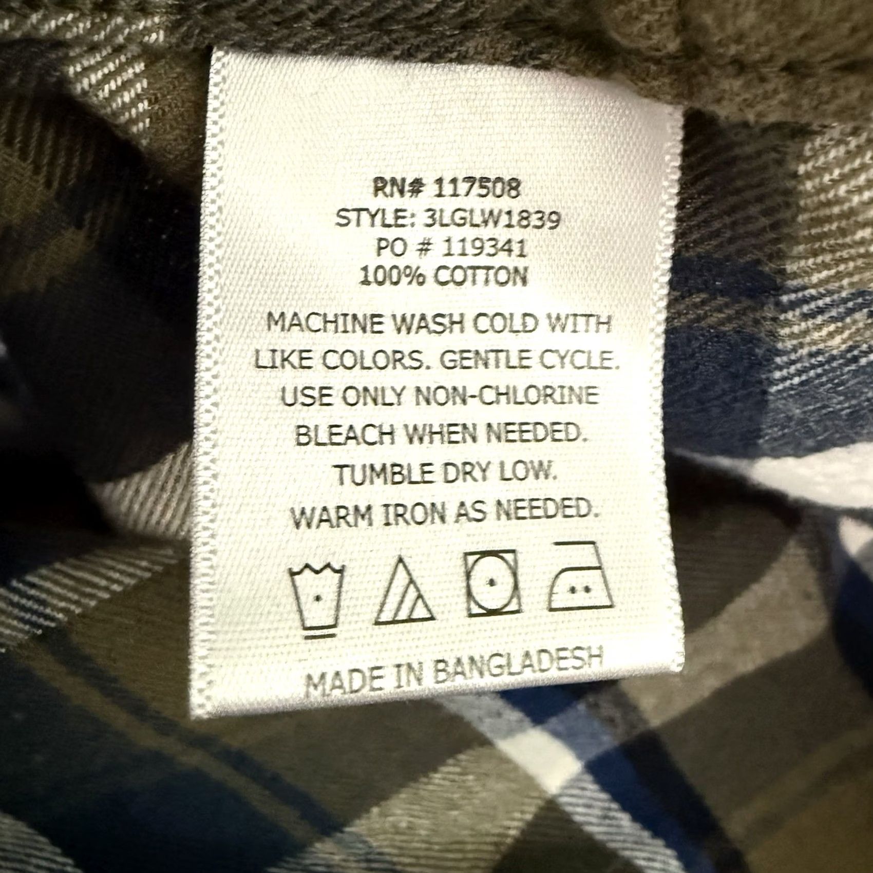 Levi's Levi’s Flannel Shirt Mens XL Plaid Button Up 100% Cotton Pockets Beige Slim Fit? No—Regular Fit. Size US XL / EU 56 / 4 - 4 Thumbnail