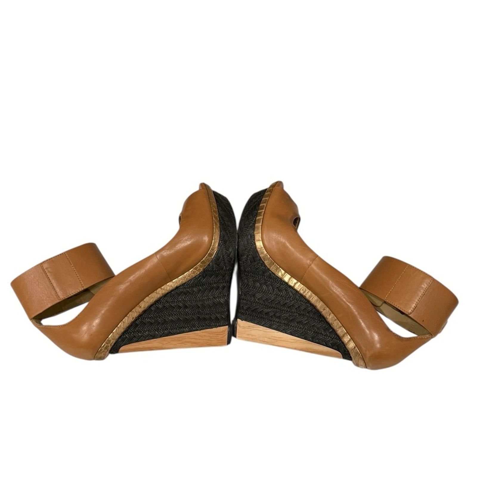 Brian Atwood Brian Atwood: Alouette Wedge High Heel Size:8 Size US 8 / IT 38 - 8 Thumbnail
