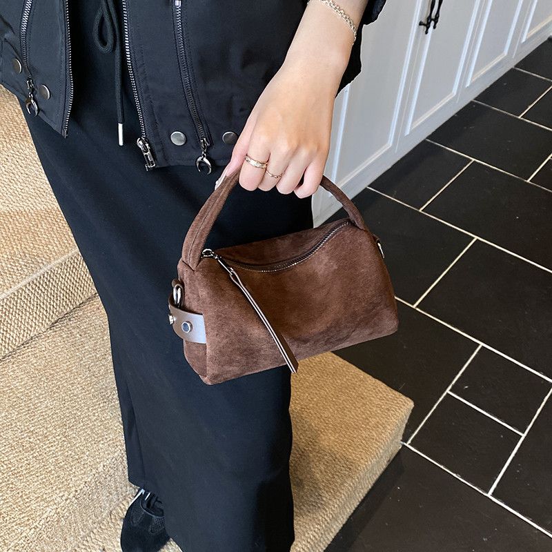 Leather Retro Luxe Mini Bucket Bag Size ONE SIZE - 7 Thumbnail