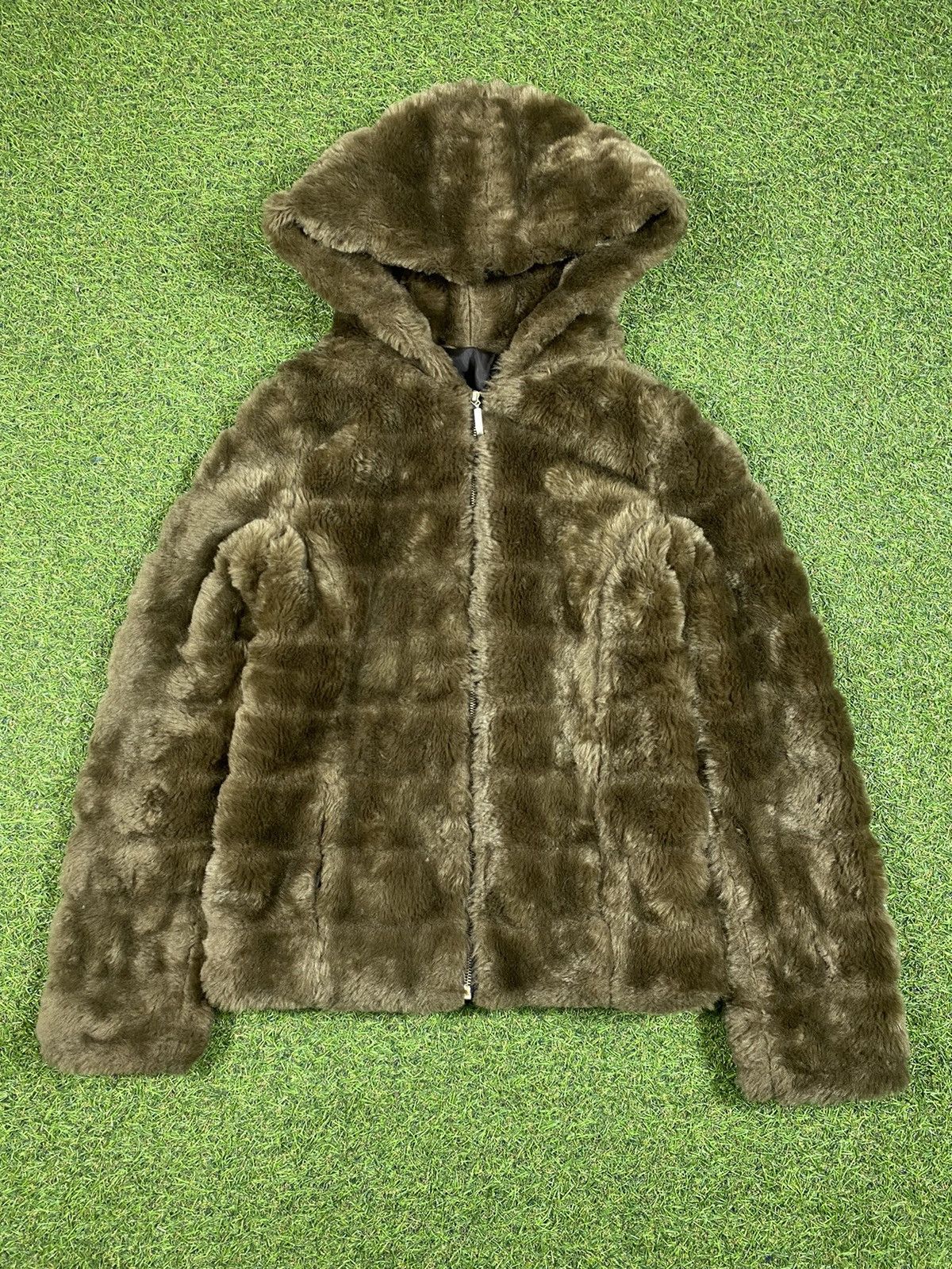 Japanese Brand × Vintage Vintage Y2K Fur Faux zip up hoodie Japanese streetwear style Size S / US 4 / IT 40 - 1 Thumbnail