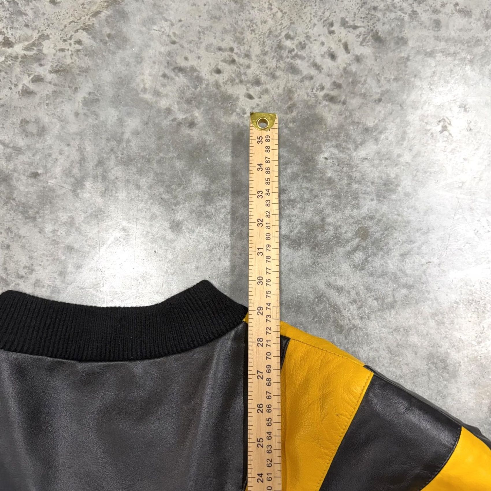 Vintage VINTAGE Mac Jacket Mens 46 Yellow Black Leather Bomber Full Zip 80s 90s Retro Geometric Pattern Zip Pockets Lined Short Jacket Mens Size US S / EU 44-46 / 1 - 6 Thumbnail