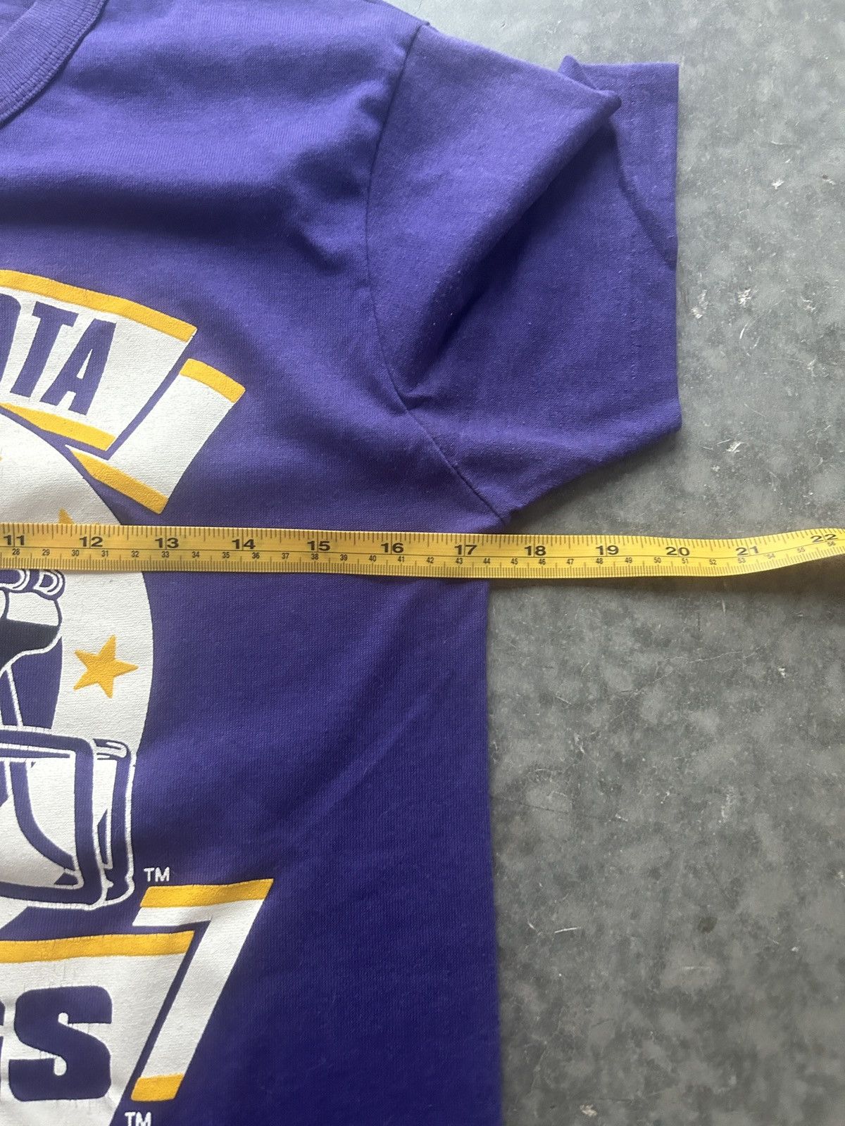 NFL × Vintage Vintage 90s Minnesota Vikings Graphic Tee Size US M / EU 48-50 / 2 - 4 Thumbnail