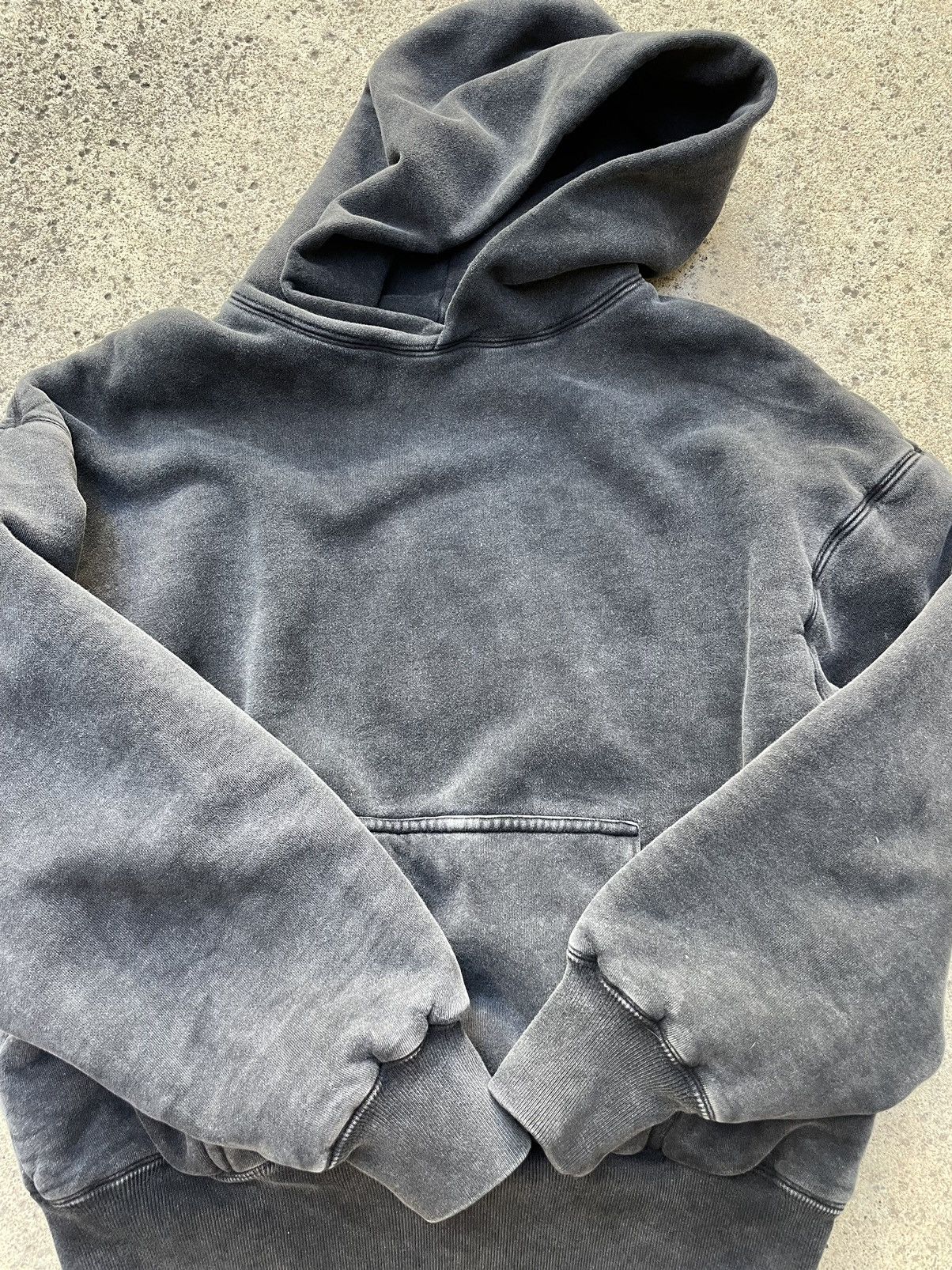 Other Washed black double thick hoodie Size US L / EU 52-54 / 3 - 4 Thumbnail