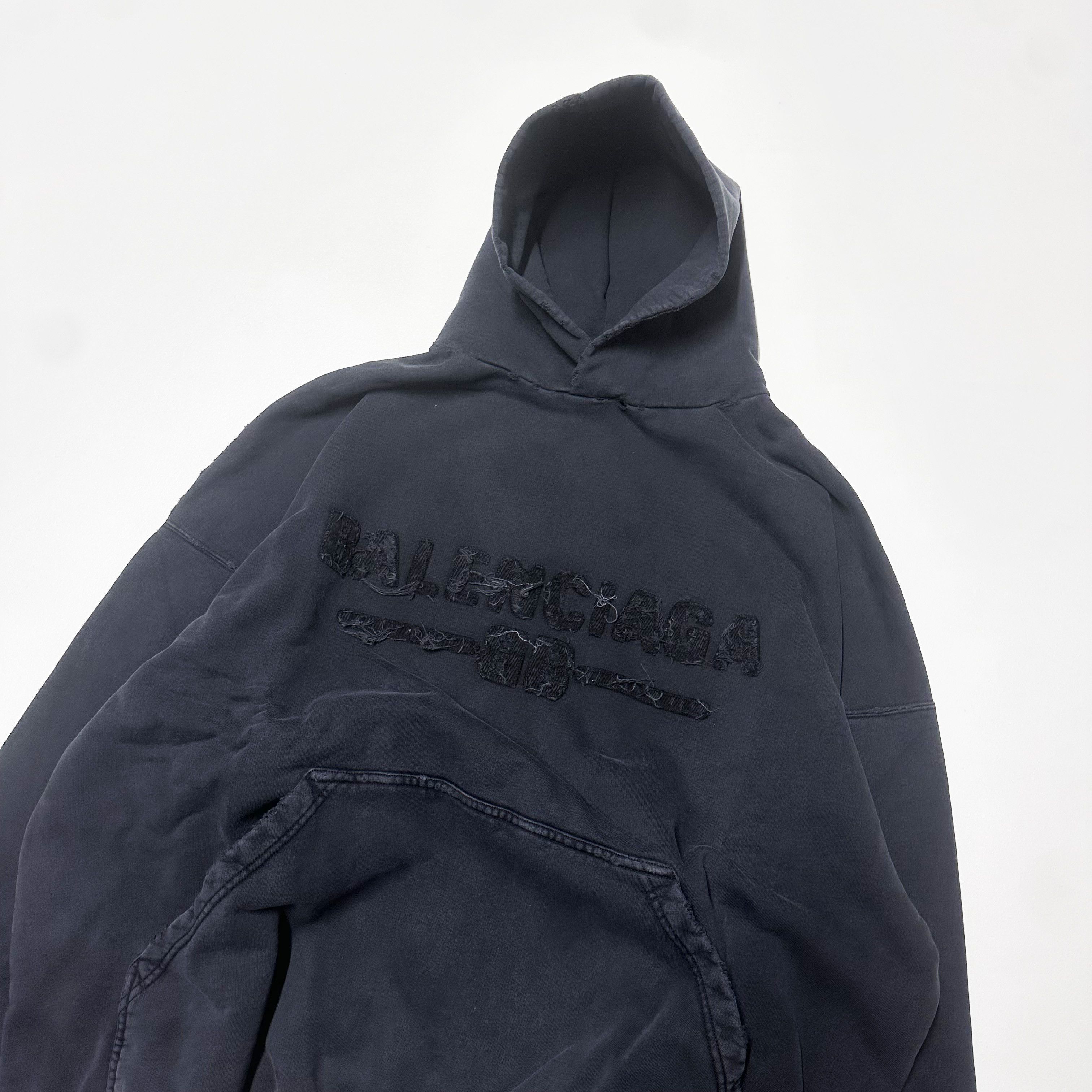 Balenciaga BALENCIAGA size M L Black hoodie distressed medium Size US M / EU 48-50 / 2 - 2 Thumbnail