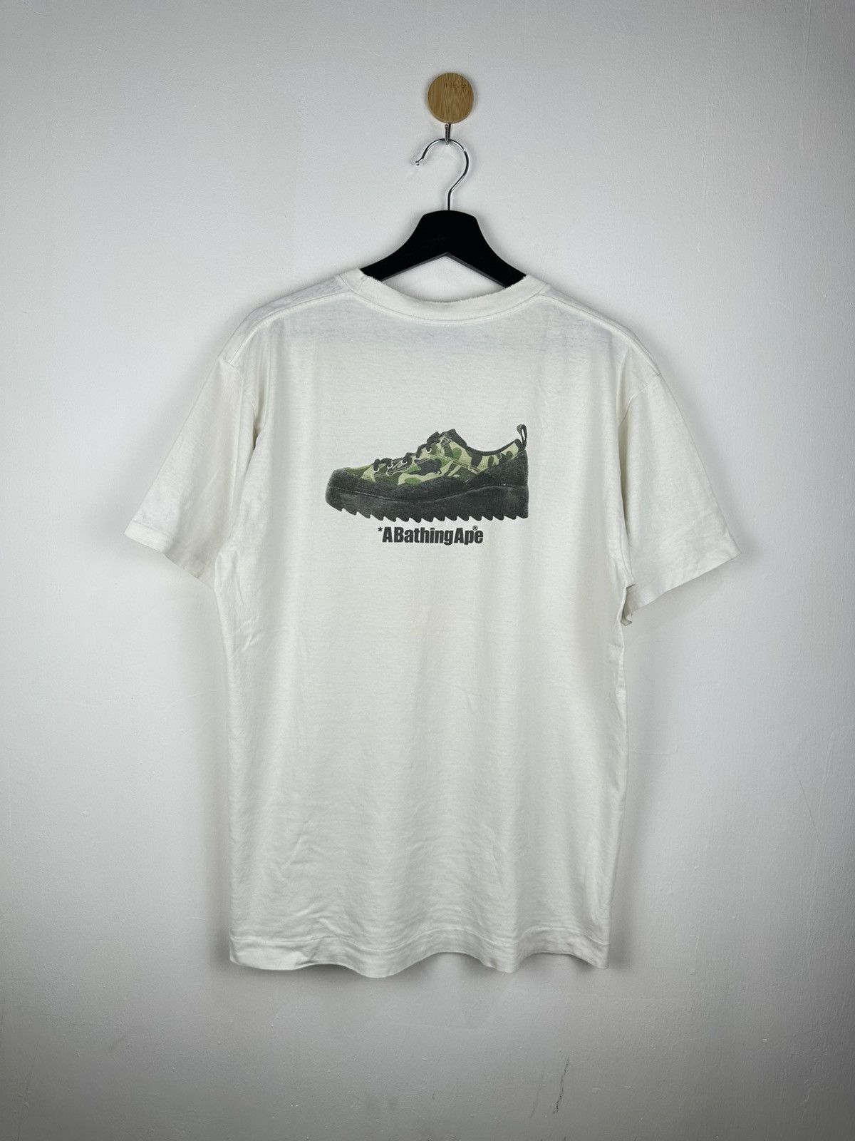 Bape Vintage Bape Man Hunt Tee Size US L / EU 52-54 / 3 - 1 Thumbnail
