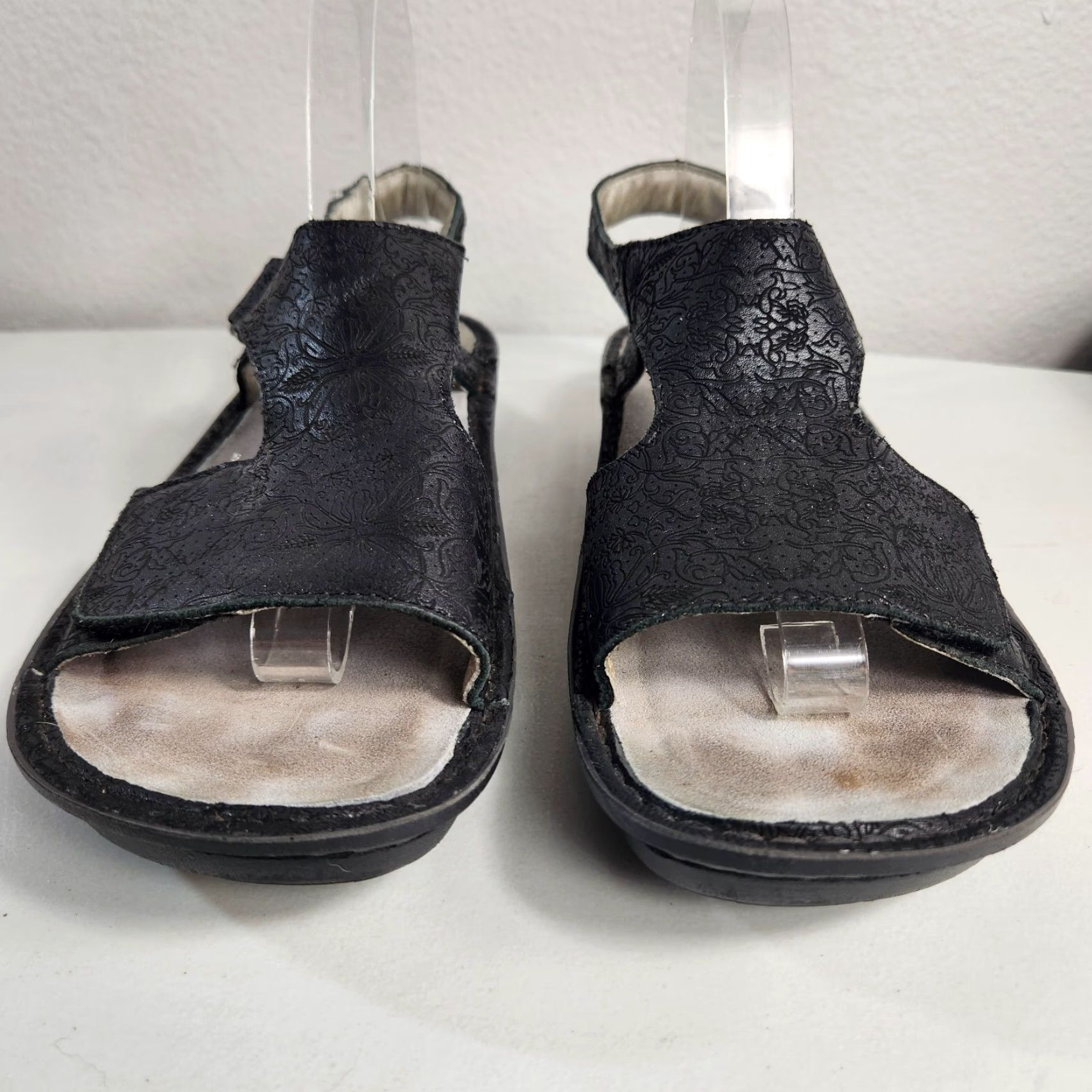 Vintage Alegria Viki Trellis Tooled Black Leather Flat Sandals Women's 40 Casual Bohemian Arch Support Size US 9 / IT 39 - 5 Thumbnail