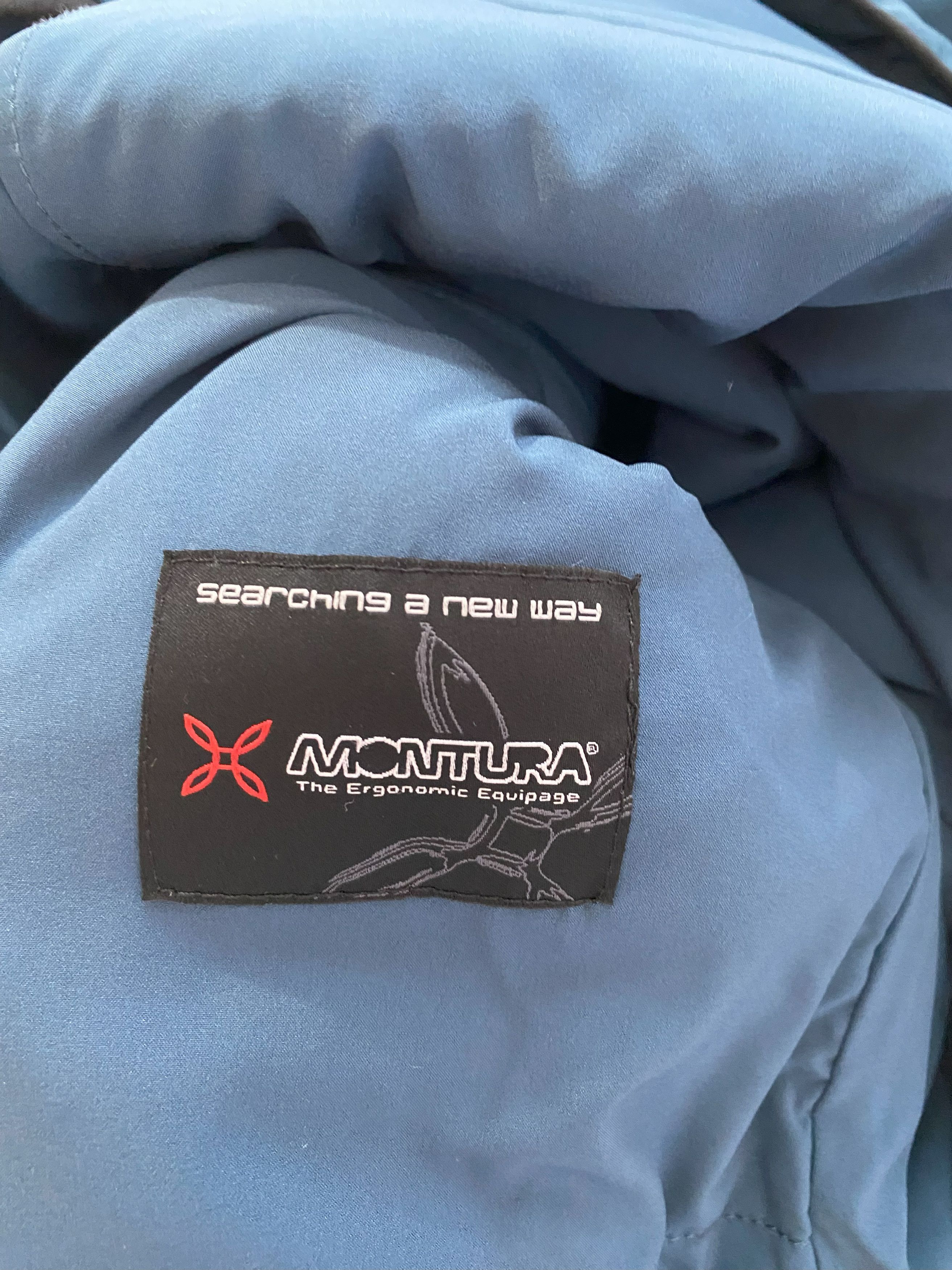 Japanese Brand MONTURA Blue Lightweight Windbreaker Hooded Jacket Size L Size L / US 10 / IT 46 - 11 Thumbnail
