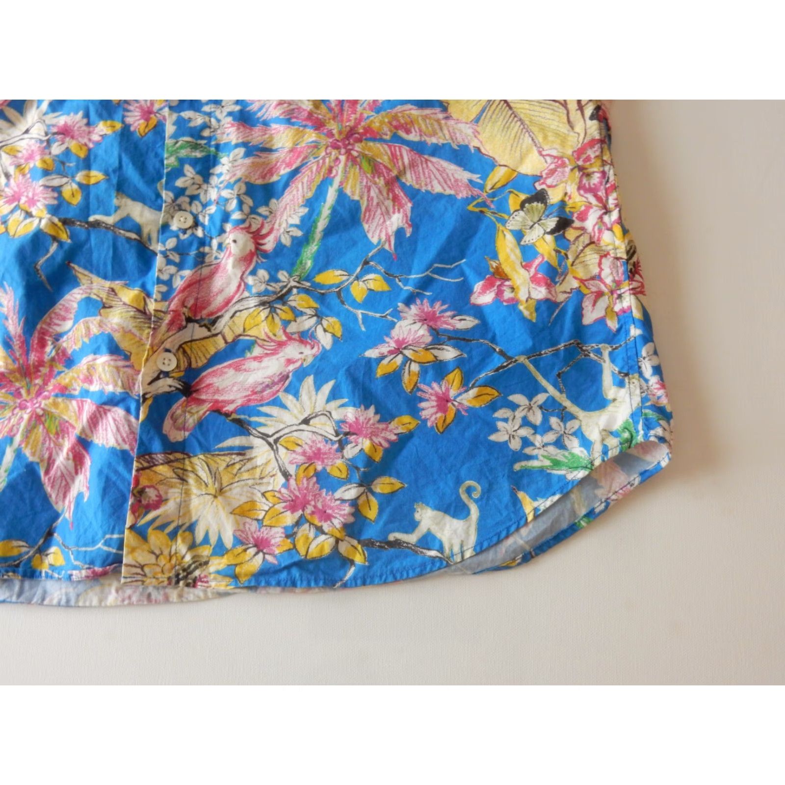 Bonobos Bonobos Men's Button-Up Shirt Size L Slim Fit Short Sleeve Floral Blue Cotton Stated Pattern Parrots Monkeys Frogs Men Size US L / EU 52-54 / 3 - 2 Thumbnail
