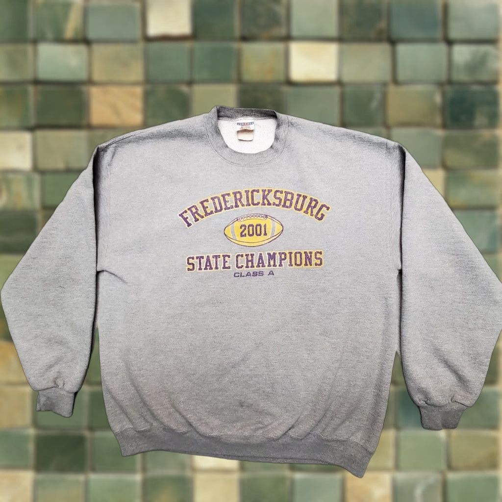 Jerzees VINTAGE Fredericksburg Football Sweatshirt Mens XL Gray 2001 Champions Jerzees Shirt Men XL Gray 90s USA Concert Outdoor Football Champions Size US XL / EU 56 / 4 - 1 Thumbnail