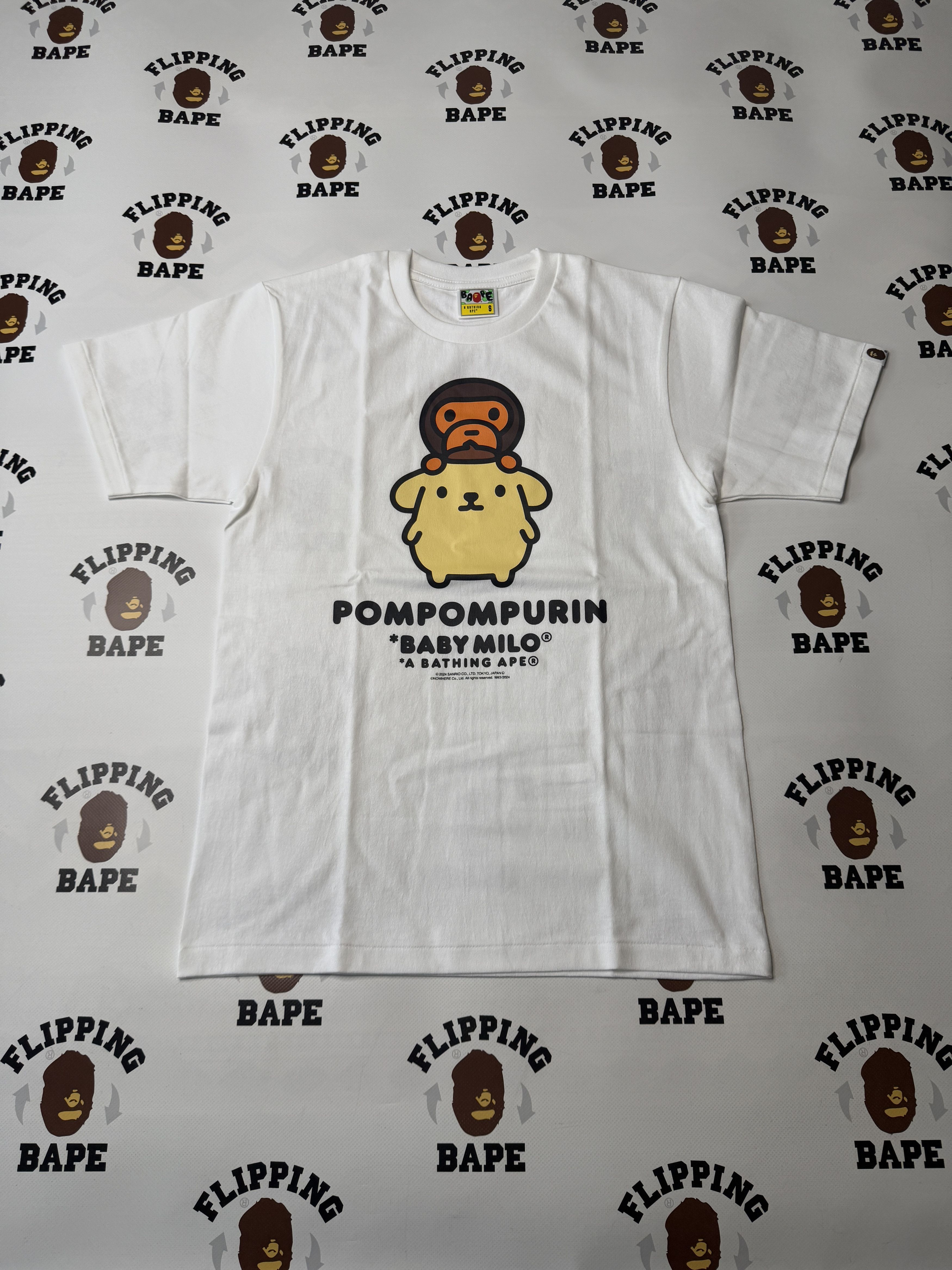 【 BABY MILO X POMPOMPURIN 】MINI TEE BABY MILO X POMPOMPURIN 】MINI TEE | bape.com