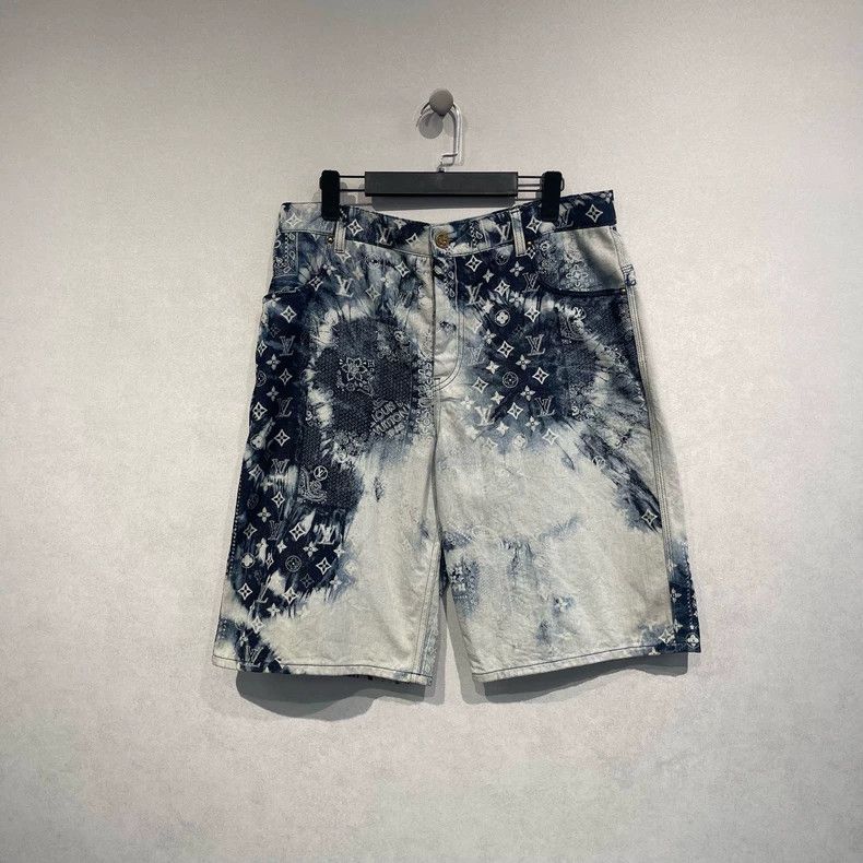 Louis Vuitton LV Denim Shorts Monogram Tie-Dye Size US 34 / EU 50 - 1 Thumbnail