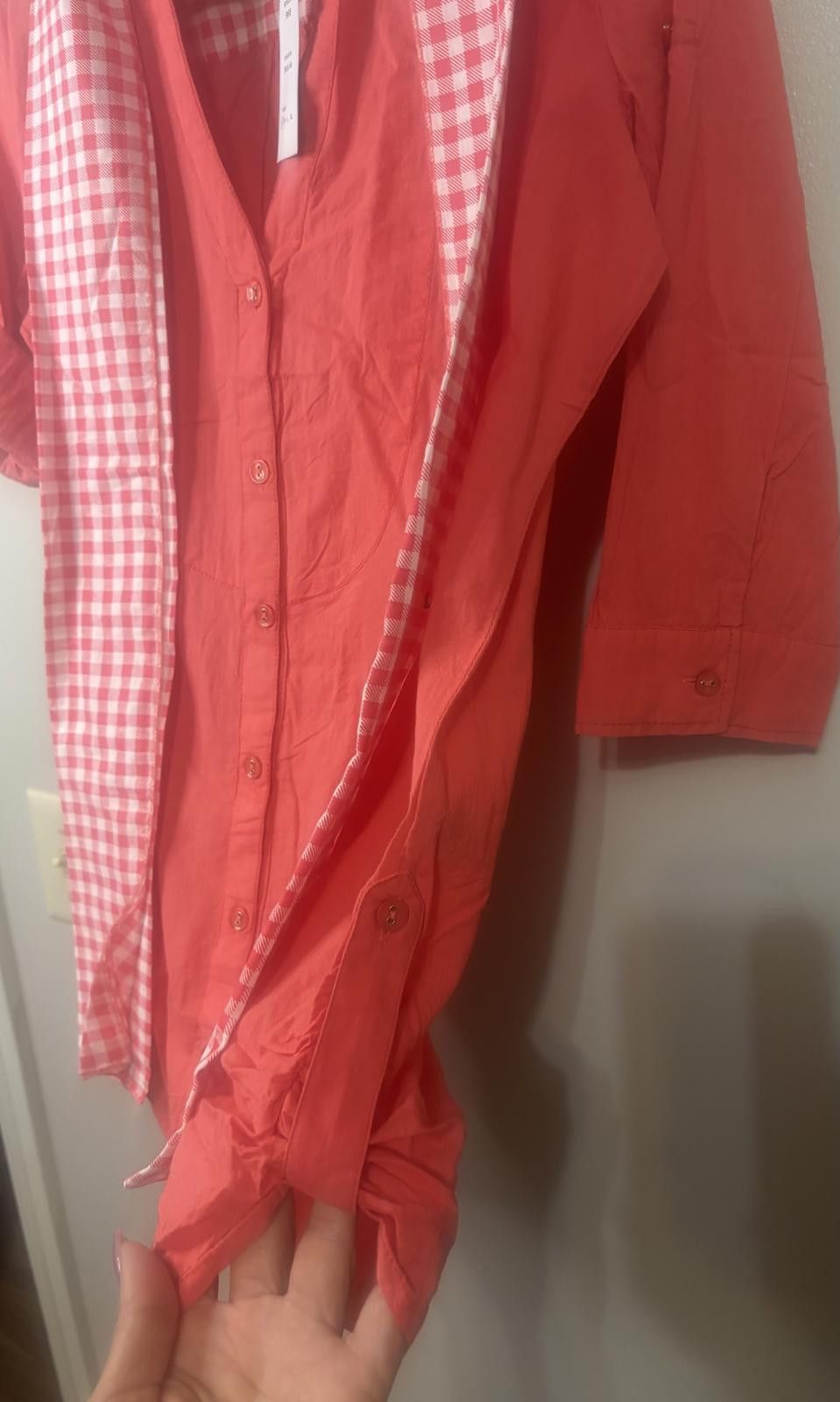 Designer Chaudry Red V-Neck Blouse with Gingham Accent Size S / US 4 / IT 40 - 5 Thumbnail