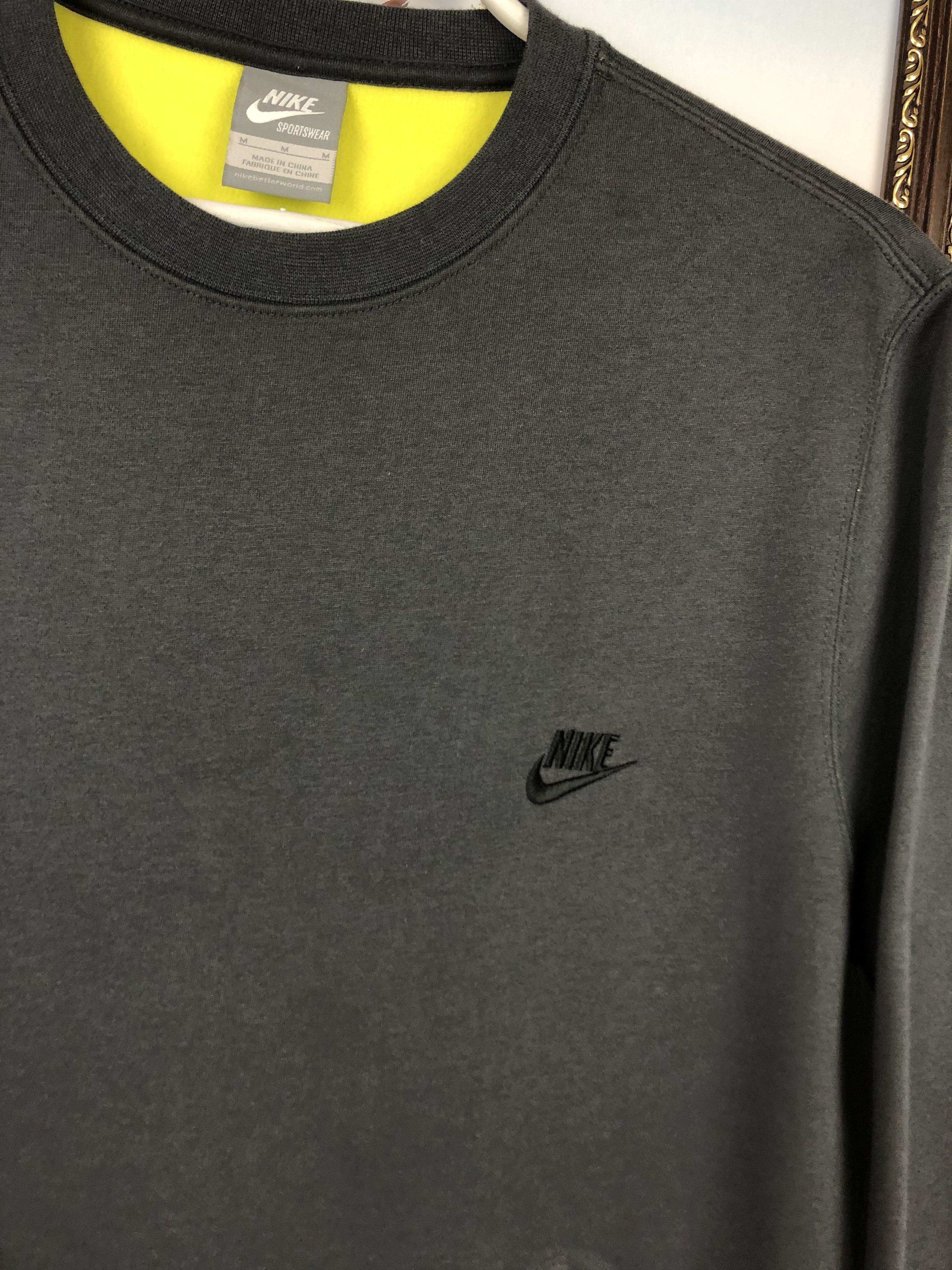 Nike Vintage Nike Swoosh Gray Sweatshirt Mens Crewneck Y2K Rare Size US M / EU 48-50 / 2 - 3 Thumbnail