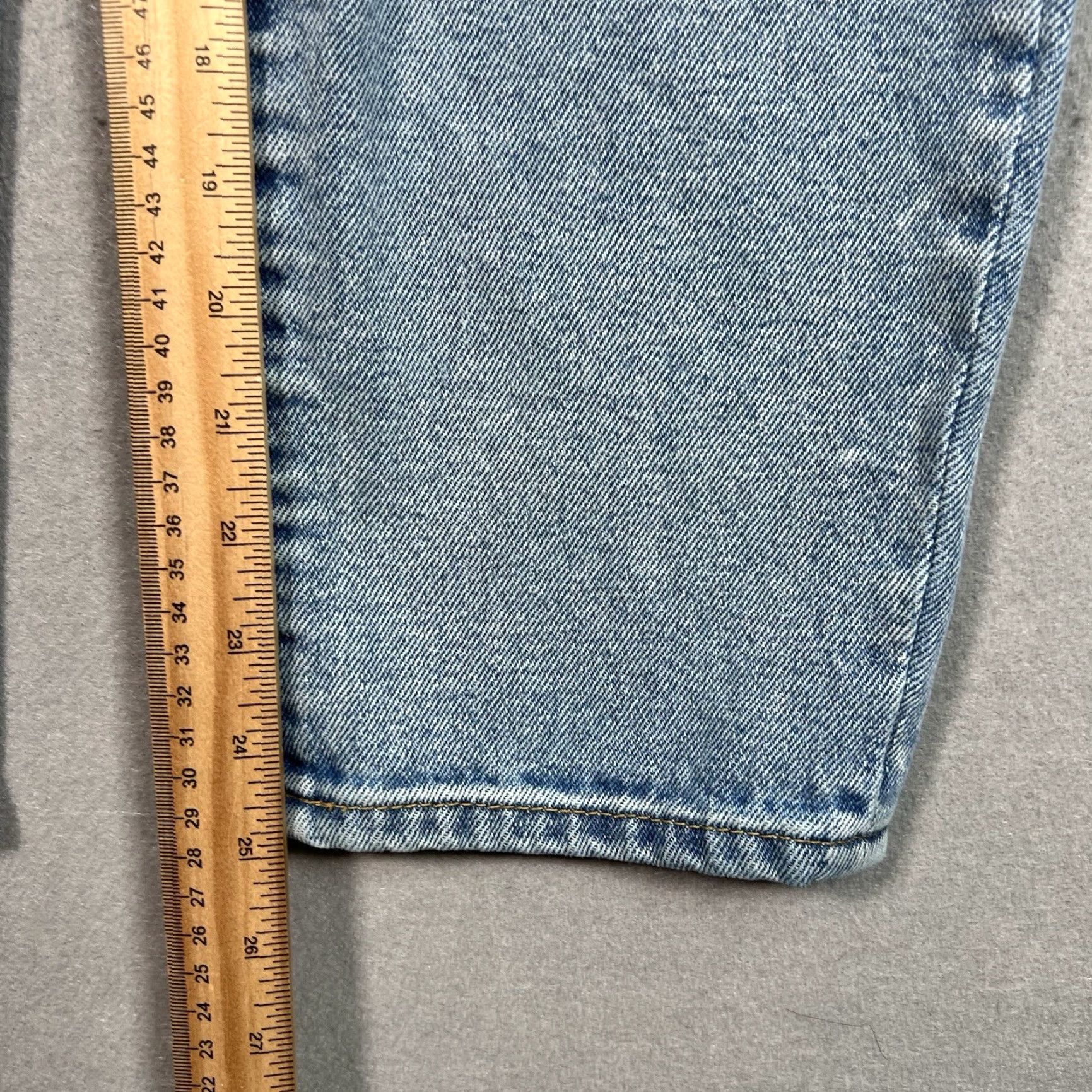 Rsq RSQ Rigid Denim Boyfriend Jeans Women 28 Blue Light Wash Button Fly Pockets Size 28" / US 6 / IT 42 - 4 Thumbnail