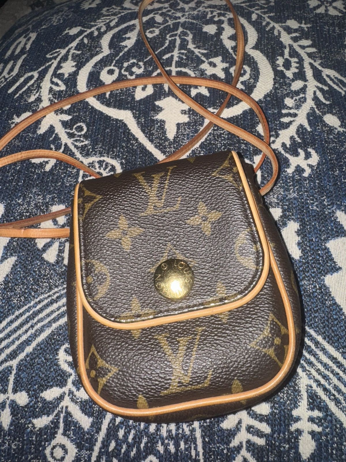 Louis Vuitton Louis Vuitton Cancun pouch Size ONE SIZE - 2 Thumbnail