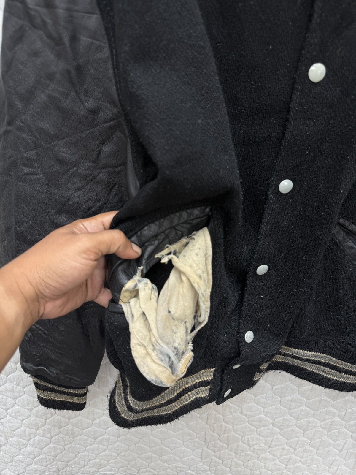NFL 🔥🔥🔥ARCHIVE VINTAGE NFL LAS VEGAS RIDERS VARSITY JACKET Size US M / EU 48-50 / 2 - 14 Thumbnail