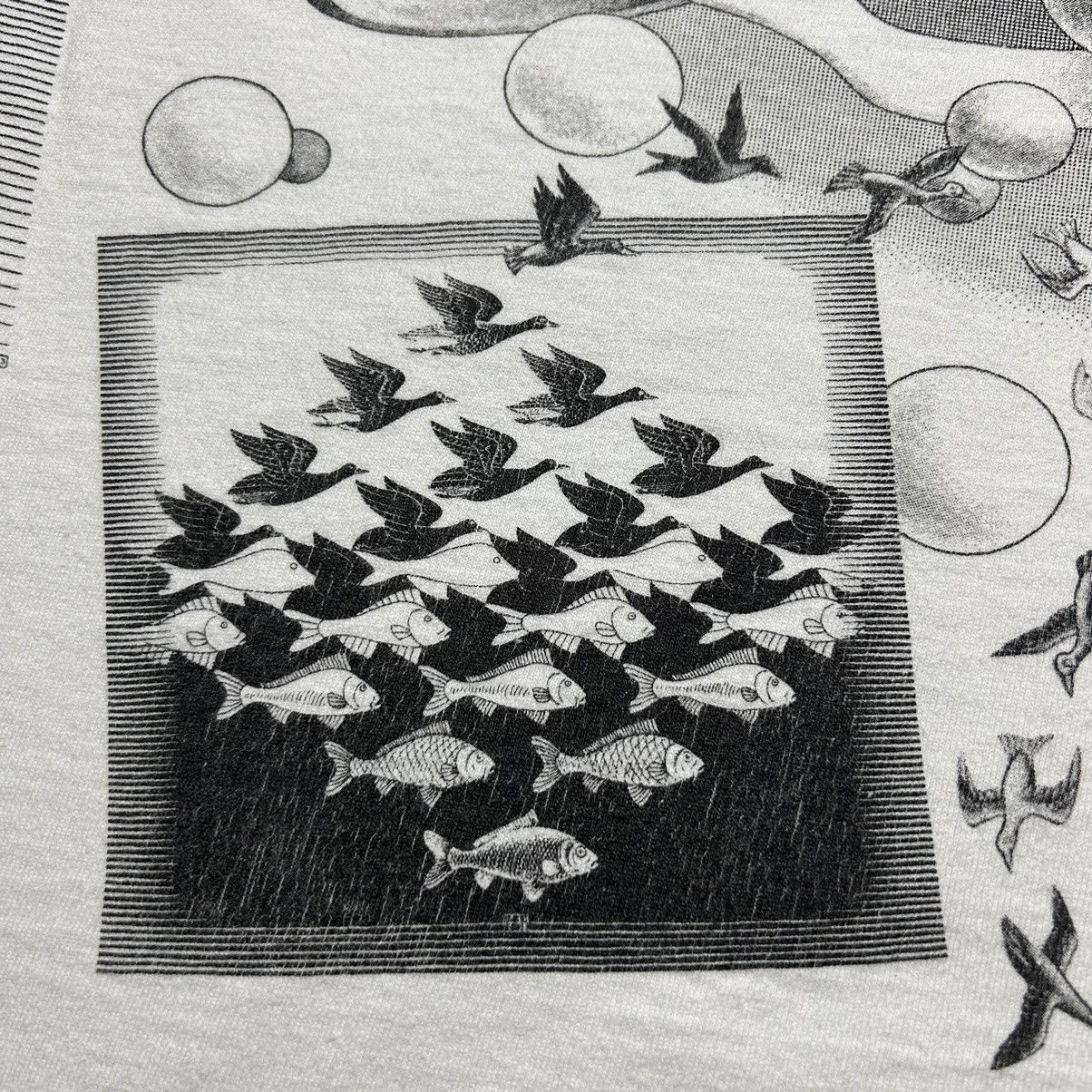 Vintage Vintage 90s M.C. Escher Graphic T-Shirt Art Tee 1991 Size XL Size US XL / EU 56 / 4 - 12 Thumbnail