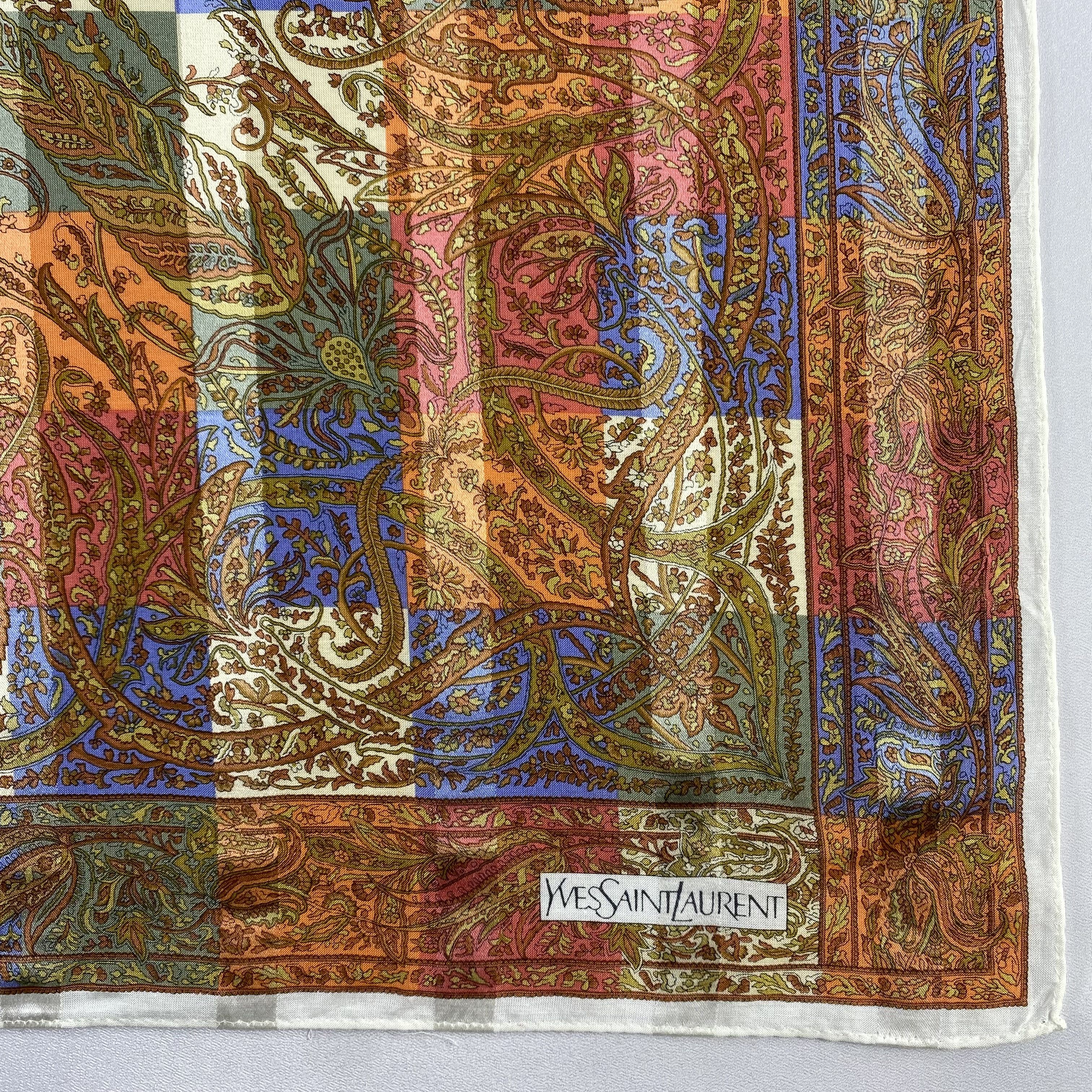 Vintage Yves Saint Laurent Neckerchief / Handkerchief-P571 Size ONE SIZE - 3 Thumbnail