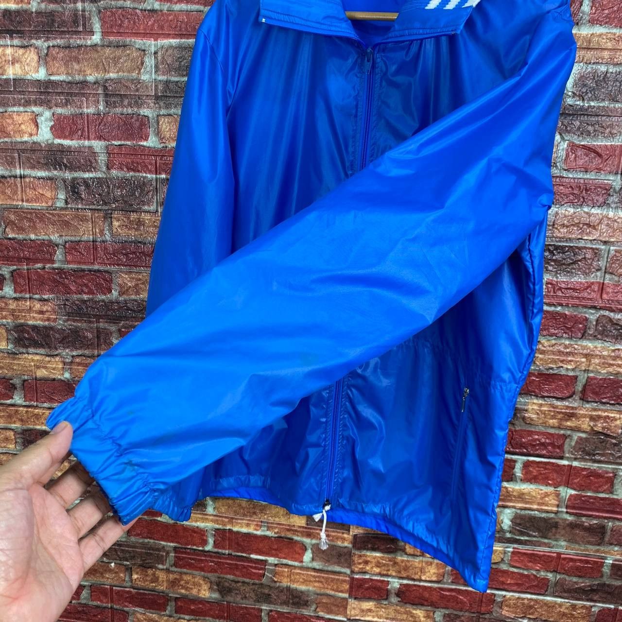 Adidas VINTAGE ADIDAS JAPAN NYLON BLUE STRIPED COLLAR HIDDEN HOOD Size US L / EU 52-54 / 3 - 7 Thumbnail