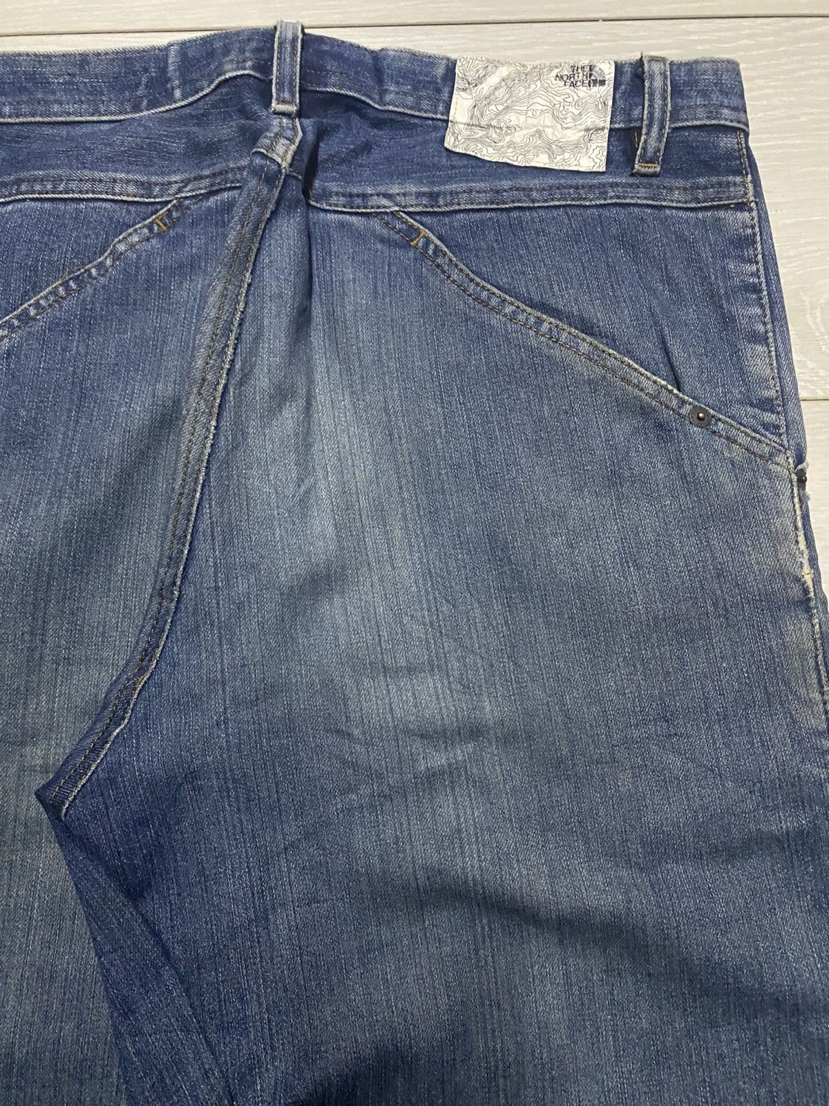 The North Face Vintage The North Face Distressed Slim Fit Jeans Size US 33 - 6 Thumbnail