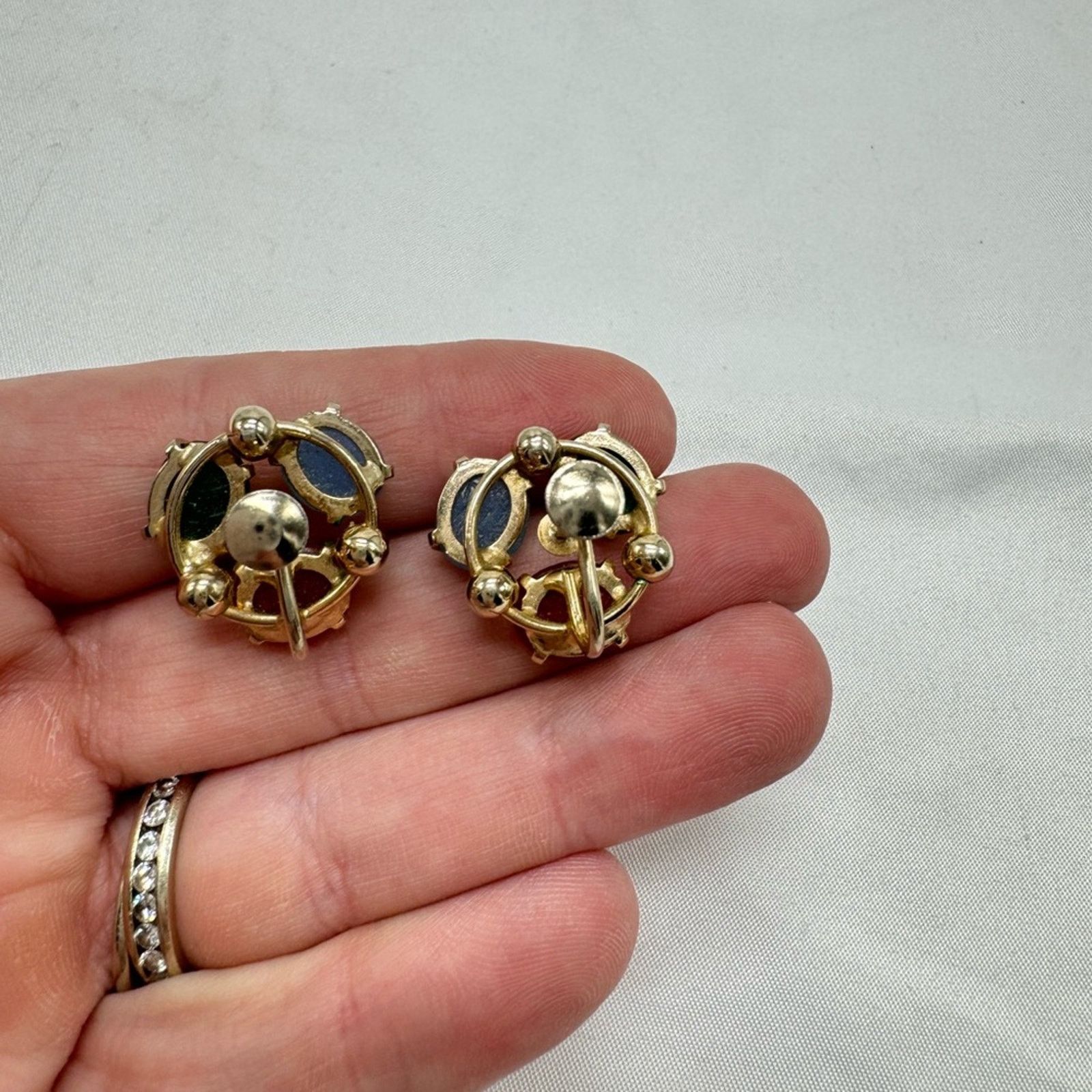 NBDN Nobrandedon VTG scarab screw back earrings Size ONE SIZE - 3 Thumbnail