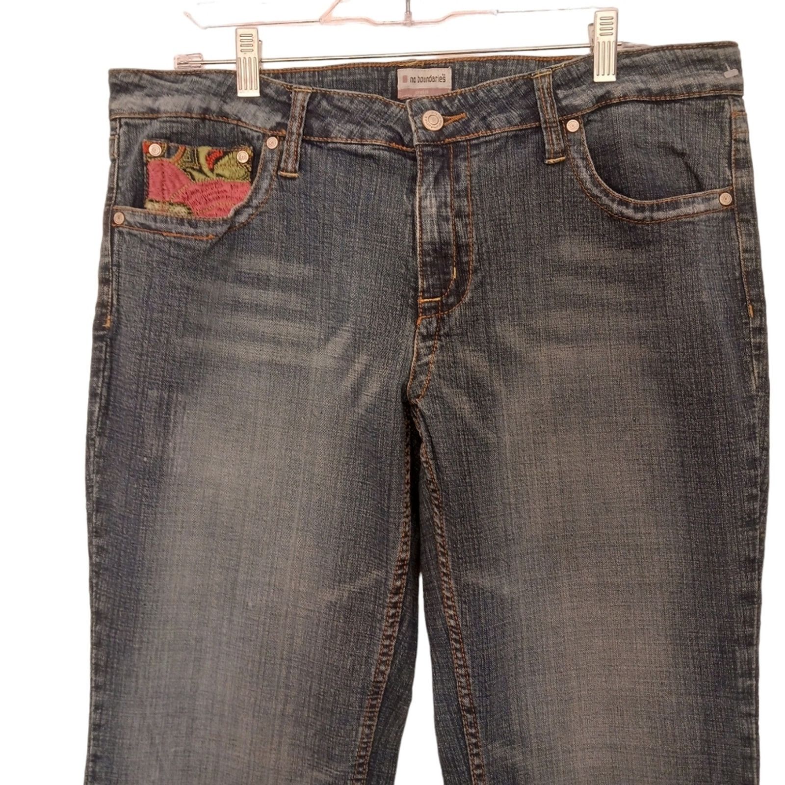 Other No Boundaries Jeans 36 W Blue EMBROIDERED Flare Boho Cottage Size 36" / US 14 / IT 50 - 7 Thumbnail