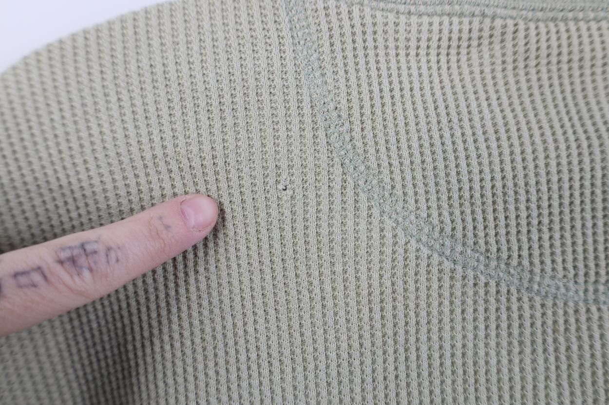Vintage Vintage 90s Streetwear Thermal Waffle Knit Henley T-Shirt Size US L / EU 52-54 / 3 - 14 Thumbnail