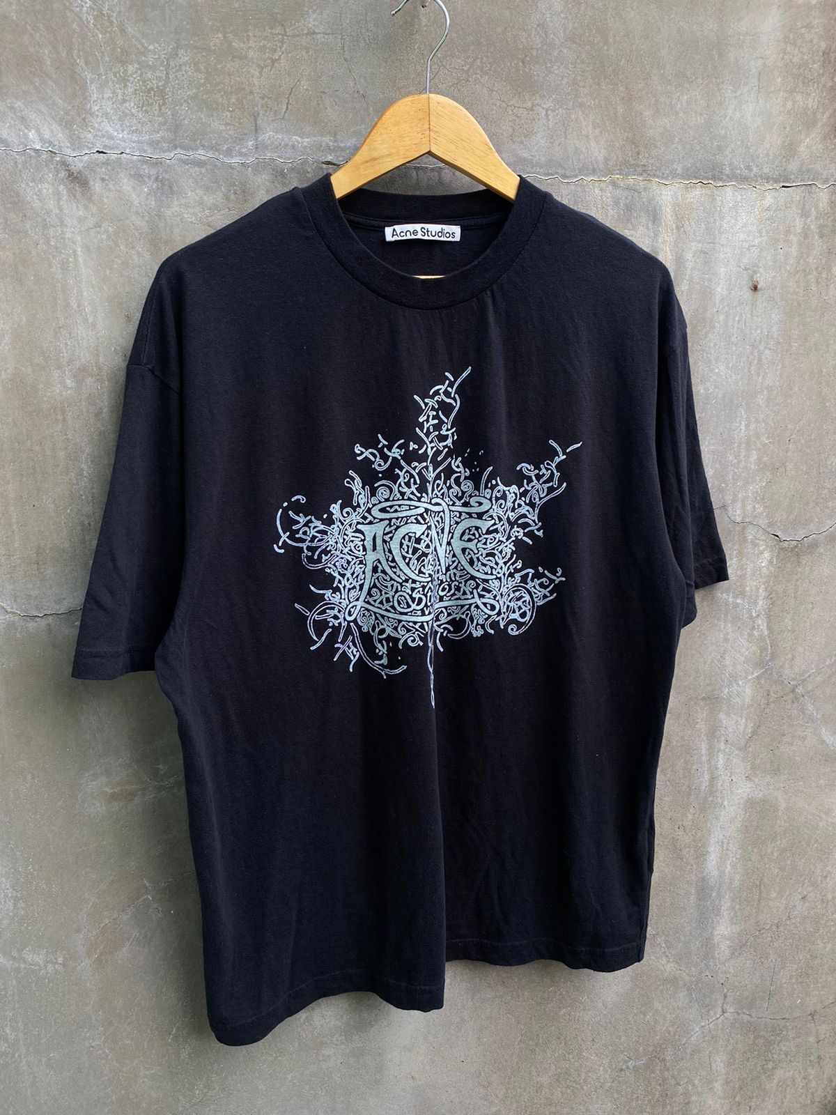 Acne Studios Glow In The Dark Logo Tee Size US XS / EU 42 / 0 - 2 Thumbnail