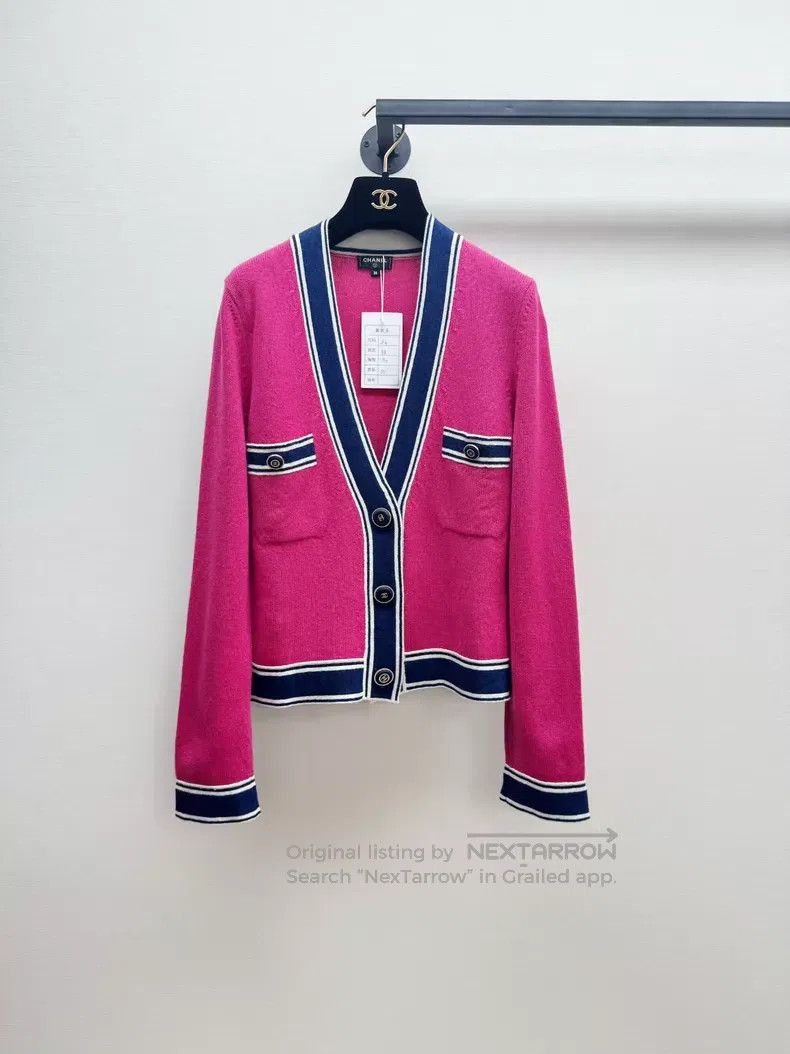 Chanel Chanel Cashmere knitted cardigan coat Size XS / US 0-2 / IT 36-38 - 1 Thumbnail