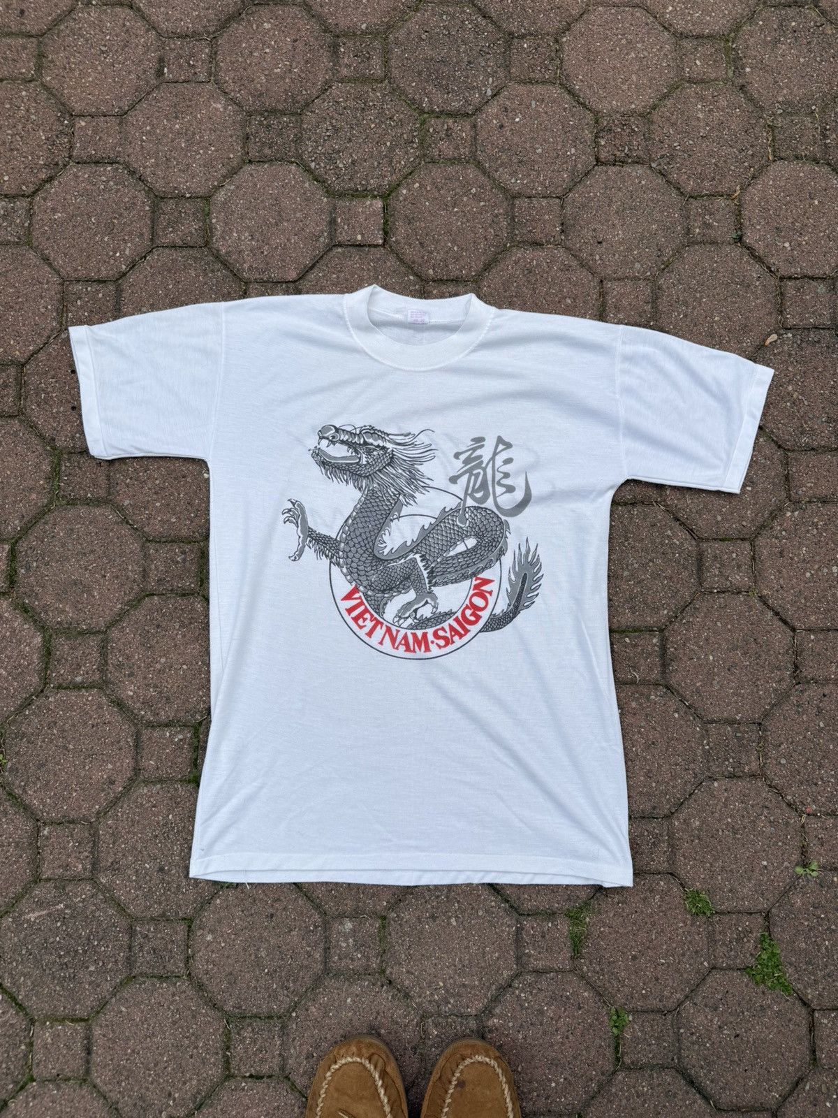 Vintage Vintage paper thin single stitch dragon tee 80s Vietnam Size US XL / EU 56 / 4 - 1 Thumbnail