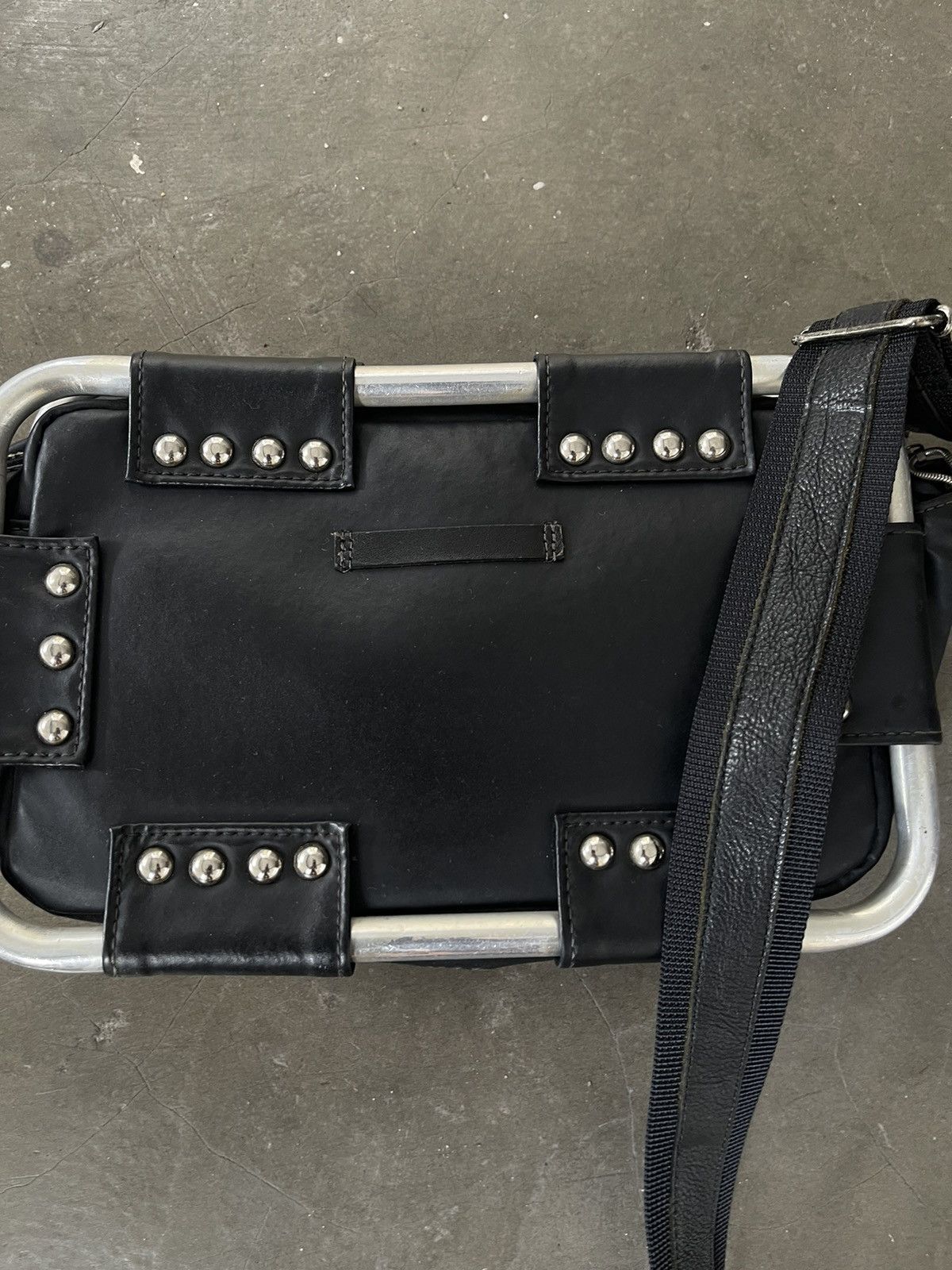 Jean Paul Gaultier Jean Paul Gaultier Metal Frame and Studs Shoulder/Cross Bag Size ONE SIZE - 7 Thumbnail