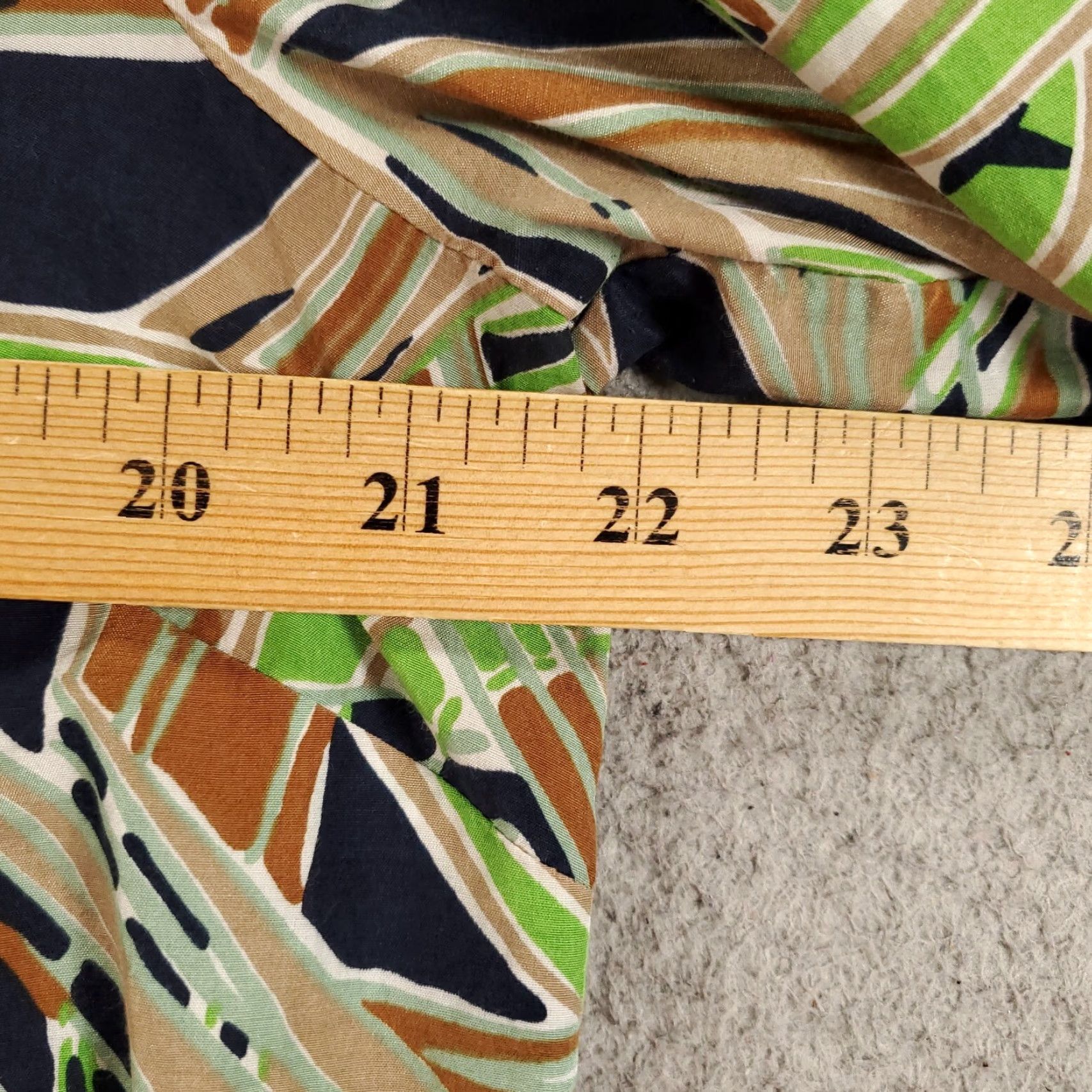 Talbots Talbots Blouse Womens 16 Multicolor Geometric 3/4 Sleeve V-Neck Tie Casual Designer Size XXL / US 16-18 / IT 52-54 - 4 Thumbnail