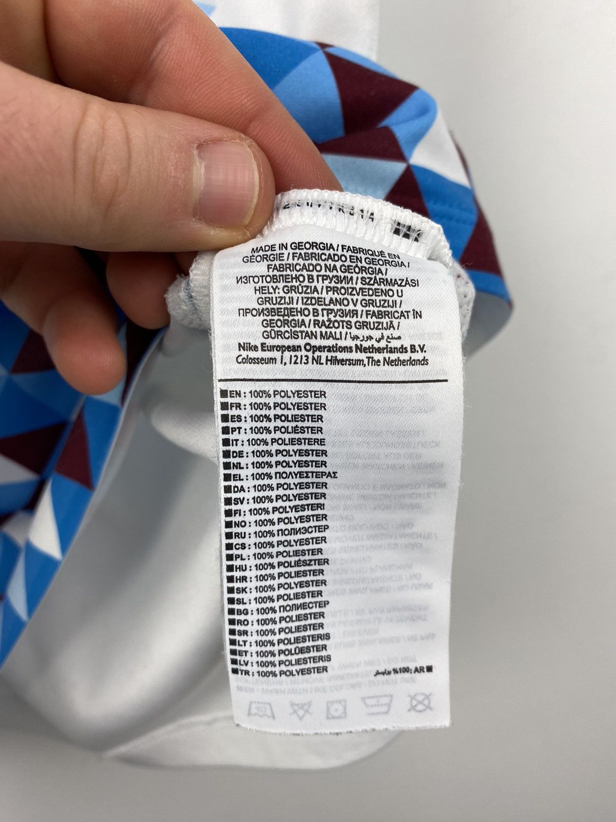 Nike Trabzonspor 2017 2018 Third Soccer Jersey PSG Chelsea Milan Size US S / EU 44-46 / 1 - 10 Thumbnail