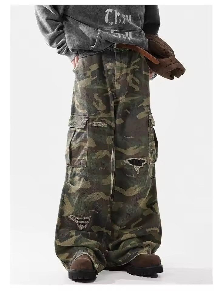 Japanese Brand Distressed Multi Pocket Camo Wide Leg Cargo Pants Size US 29 - 2 Thumbnail