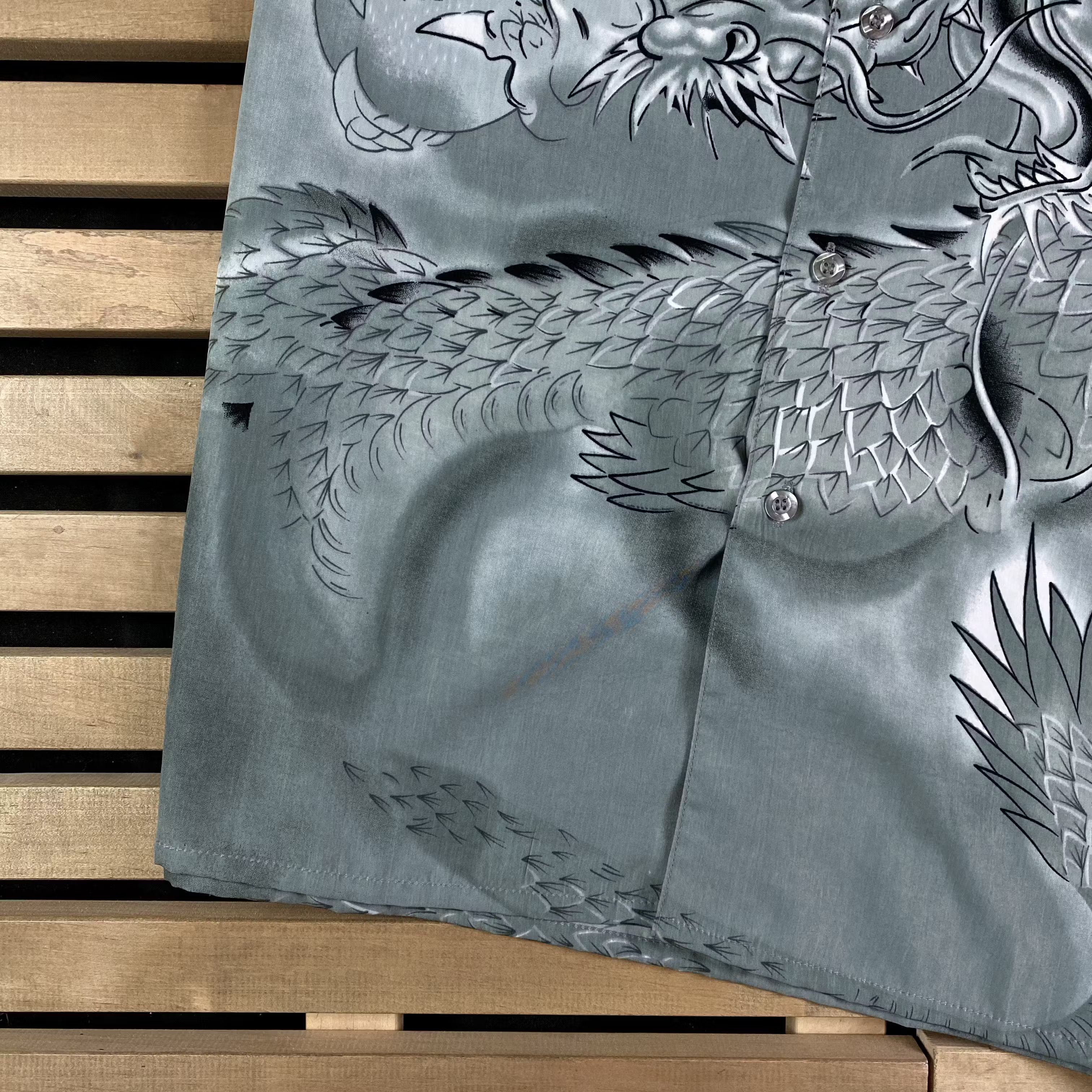 Japanese Brand × Vintage Mens Japanese Dragon Vintage Shirt Size L Size US L / EU 52-54 / 3 - 3 Thumbnail