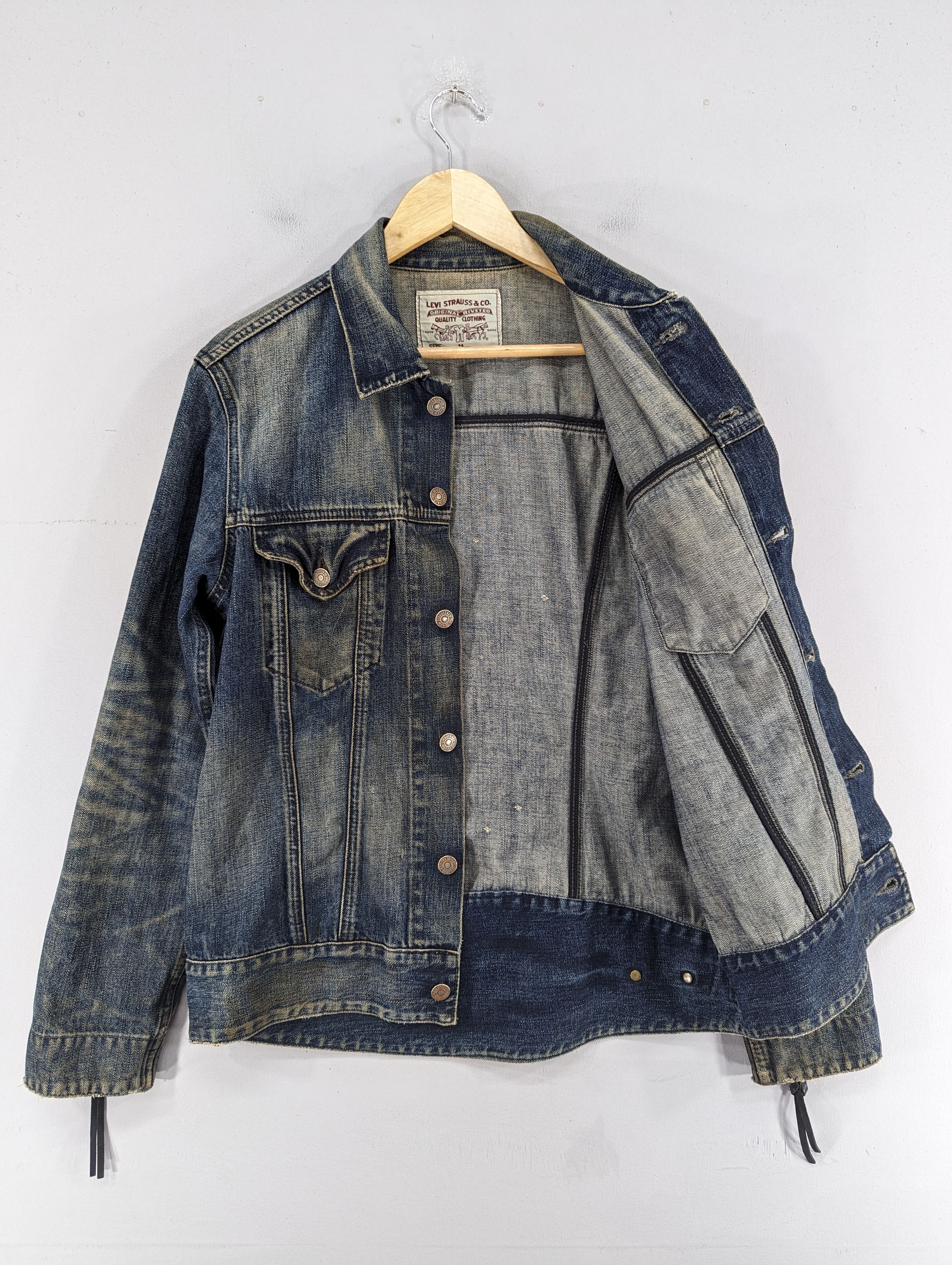 Levi's Vintage Levis Dirty Blue Distressed Denim Jacket Size US M / EU 48-50 / 2 - 12 Thumbnail