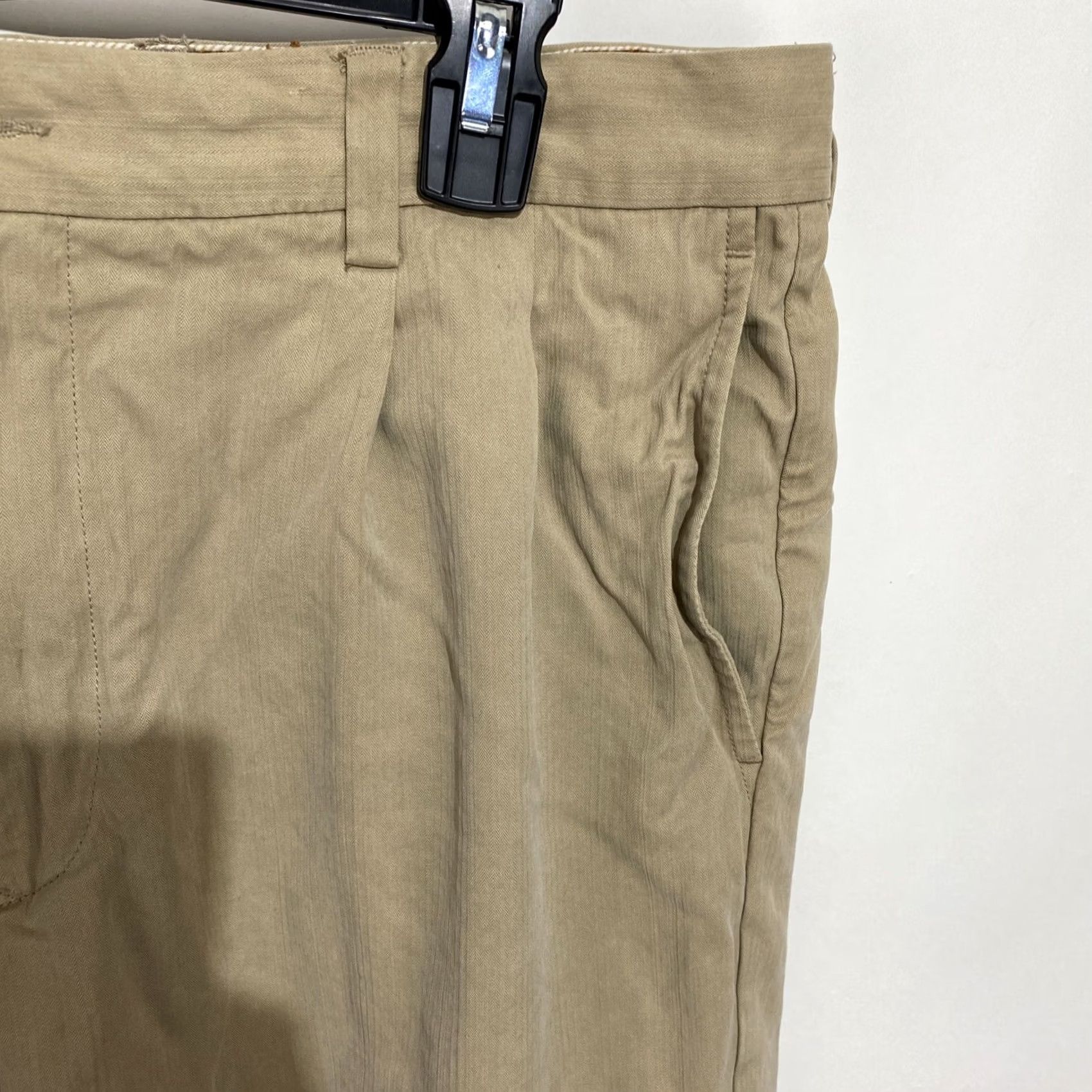 Tommy Bahama Tommy Bahama Island Bamboo Mens 34 Chino Shorts Beige Pleated Front Silk Blend Size US 34 / EU 50 - 4 Thumbnail