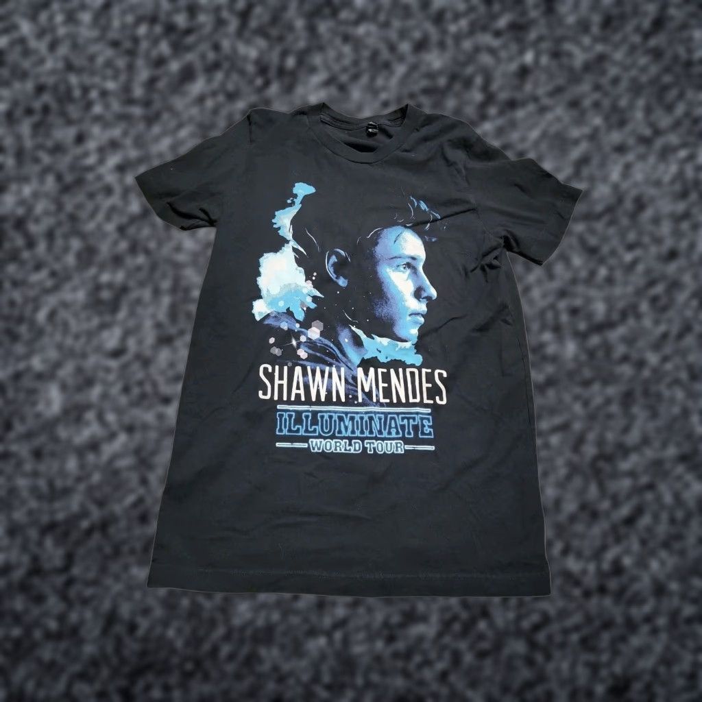 Vintage Mens M Shawn Mendes Illuminate World Tour Concert T Shirt Double Sided Band Tee Size US M / EU 48-50 / 2 - 1 Thumbnail
