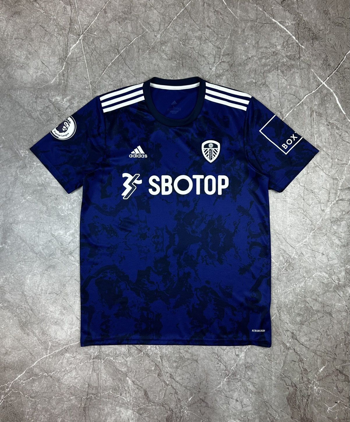 Adidas LEEDS UNITED 2021 2022 AWAY SHIRT JERSEY ADIDAS H57060 Size US L / EU 52-54 / 3 - 1 Thumbnail