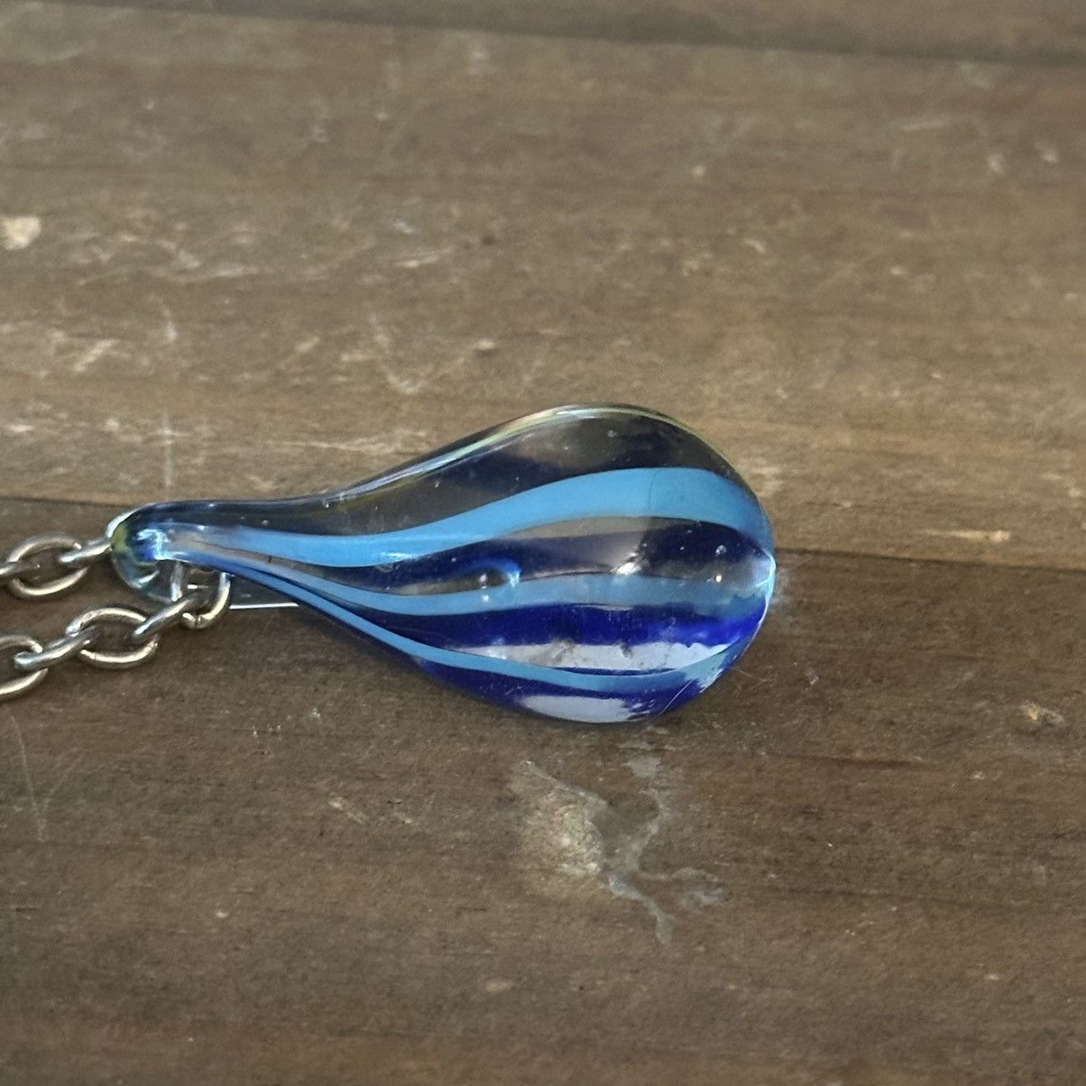 Other Silver tone glass tear drop pendant necklace Size ONE SIZE - 3 Thumbnail