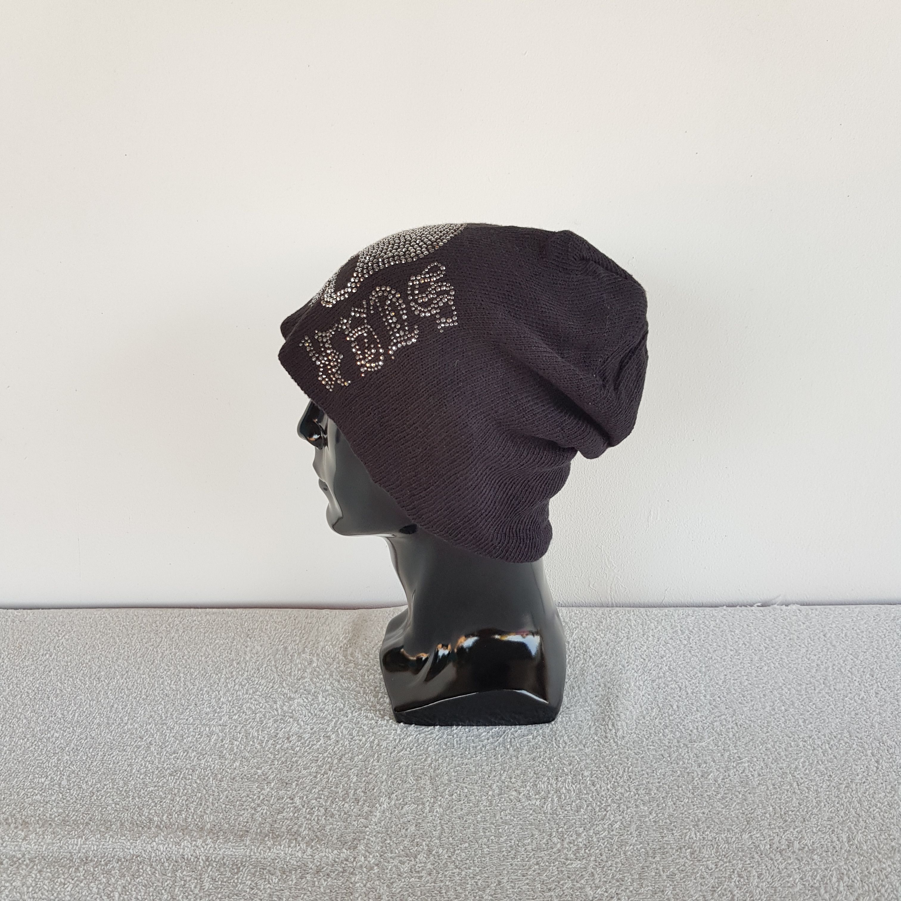 Japanese Brand Vintage Skulls Beanie Snow Caps Black Star Hats Size ONE SIZE - 4 Thumbnail