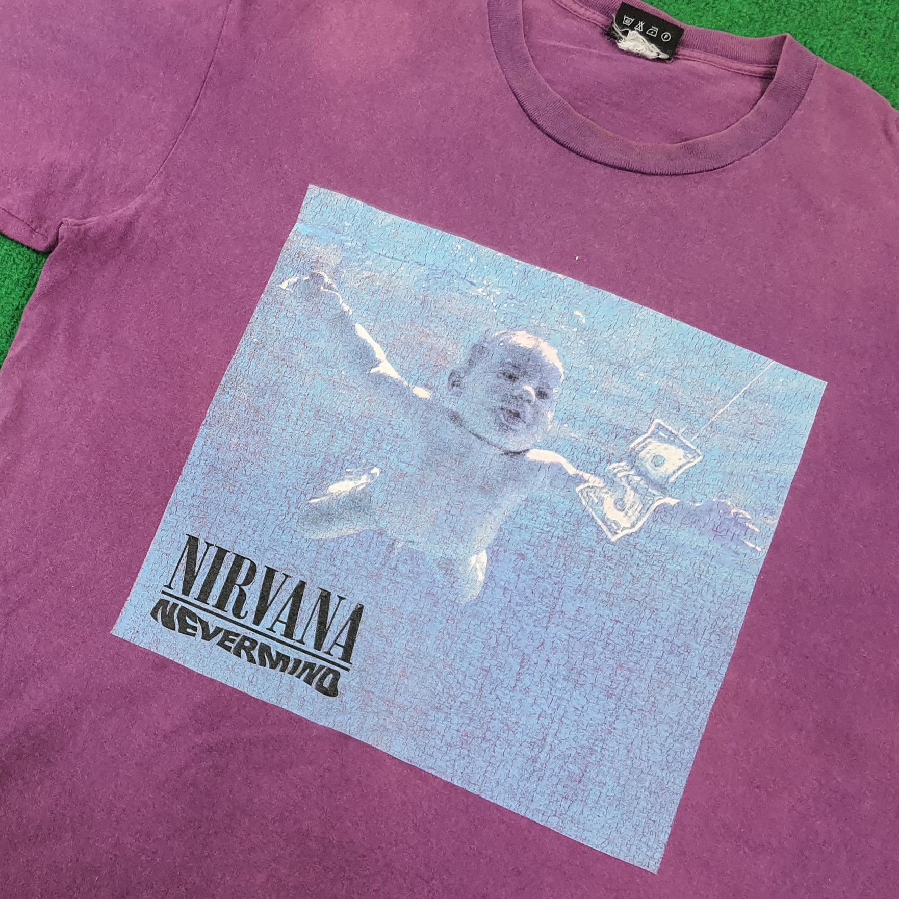 Band Tees × Vintage Vintage Nirvana Nevermind Album Song List Tshirt Size US L / EU 52-54 / 3 - 2 Thumbnail