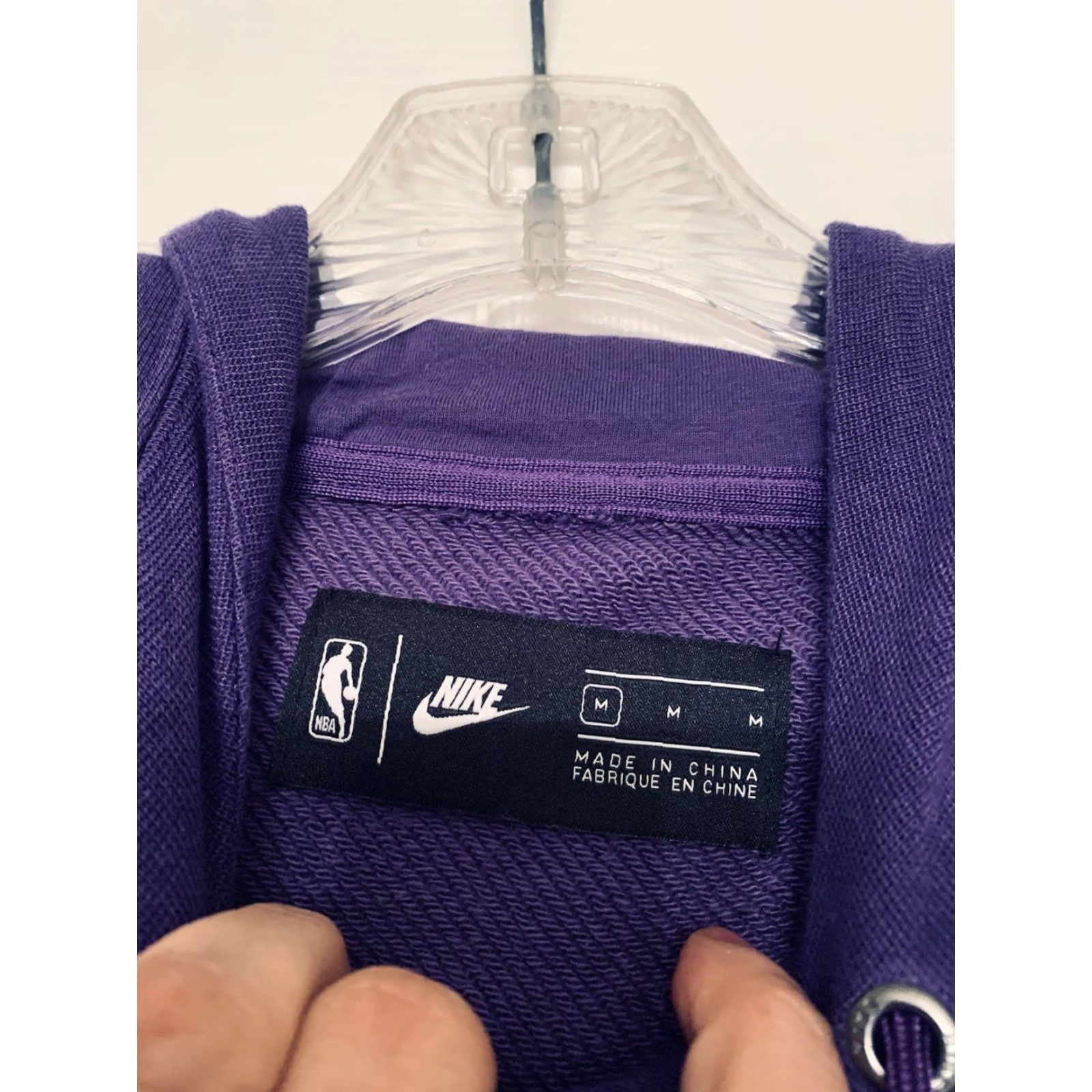 Nike Nike LA Lakers Pullover Hoodie Size M Purple Gold Sweatshirt AJ2927-504 NBA Size US M / EU 48-50 / 2 - 6 Thumbnail