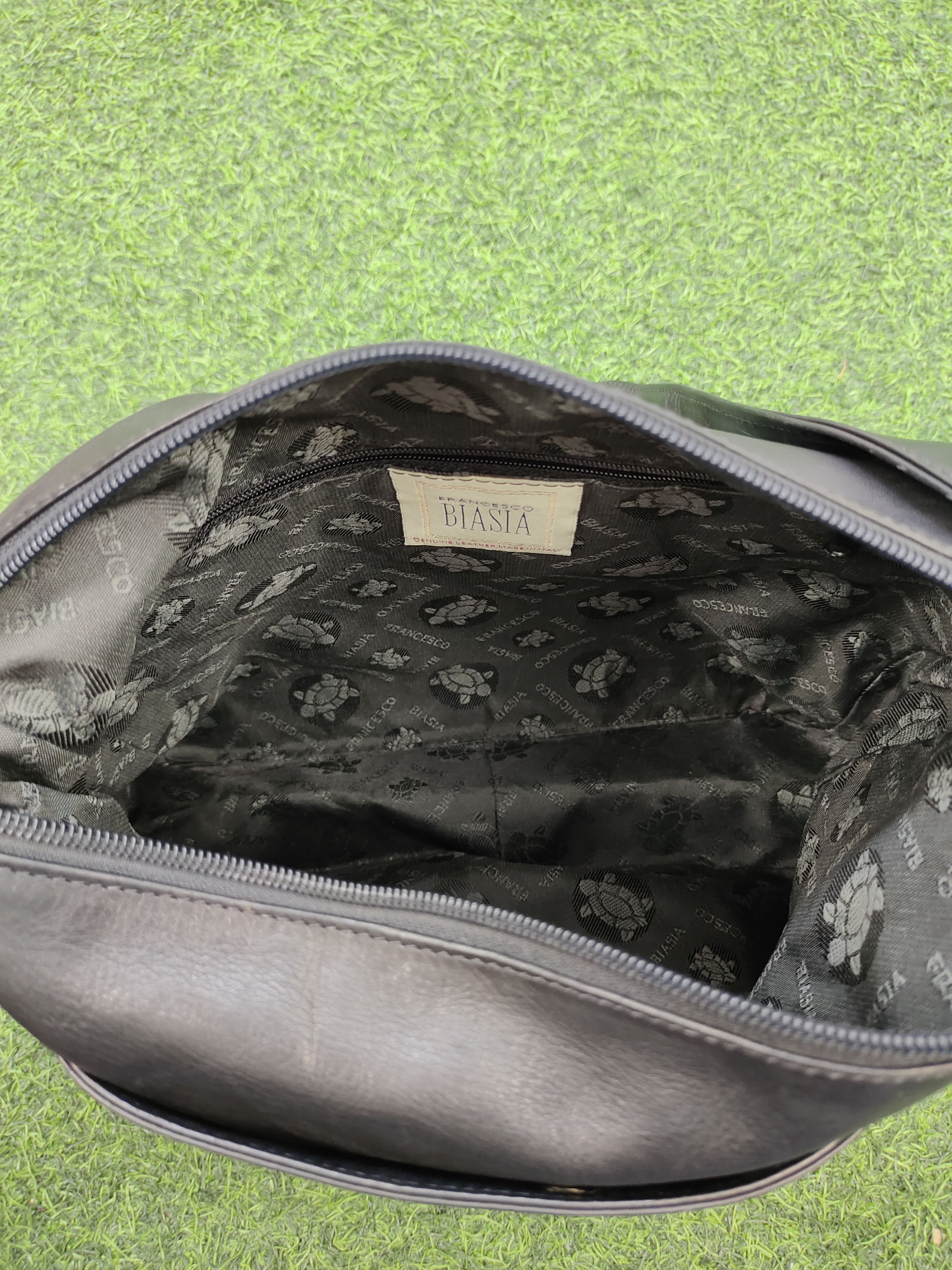 Japanese Brand Vintage Francesco Biasia Italy Patina Leather Shoulder Bag Size ONE SIZE - 14 Thumbnail