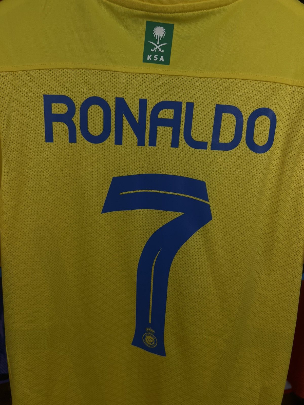 Nike Soccer Jersey Nike Al Nassr 2023/24 Ronaldo #7 Size US M / EU 48-50 / 2 - 10 Thumbnail