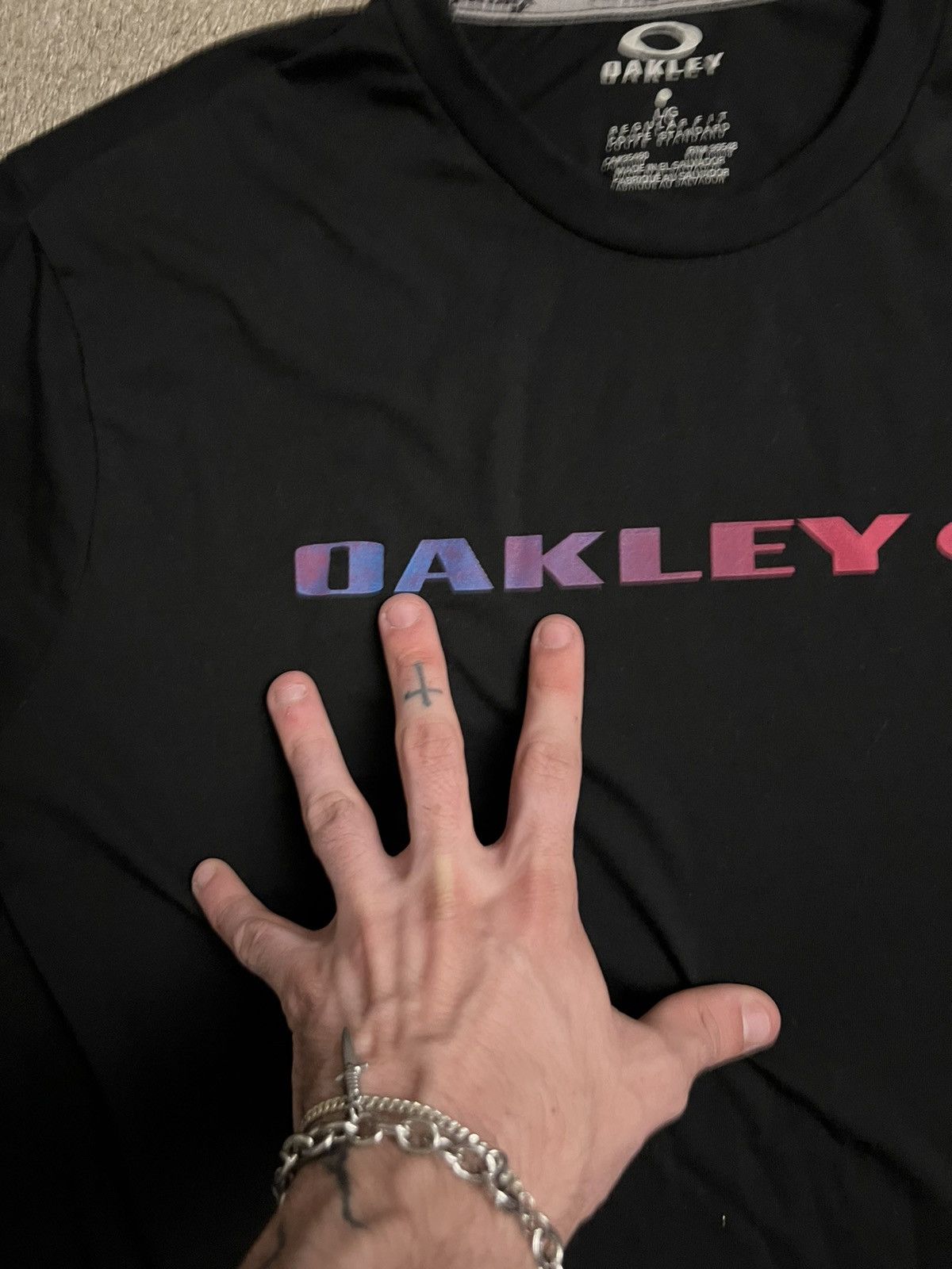 Oakley Sick Oakley pink blue logo graphic tee Size US M / EU 48-50 / 2 - 5 Thumbnail