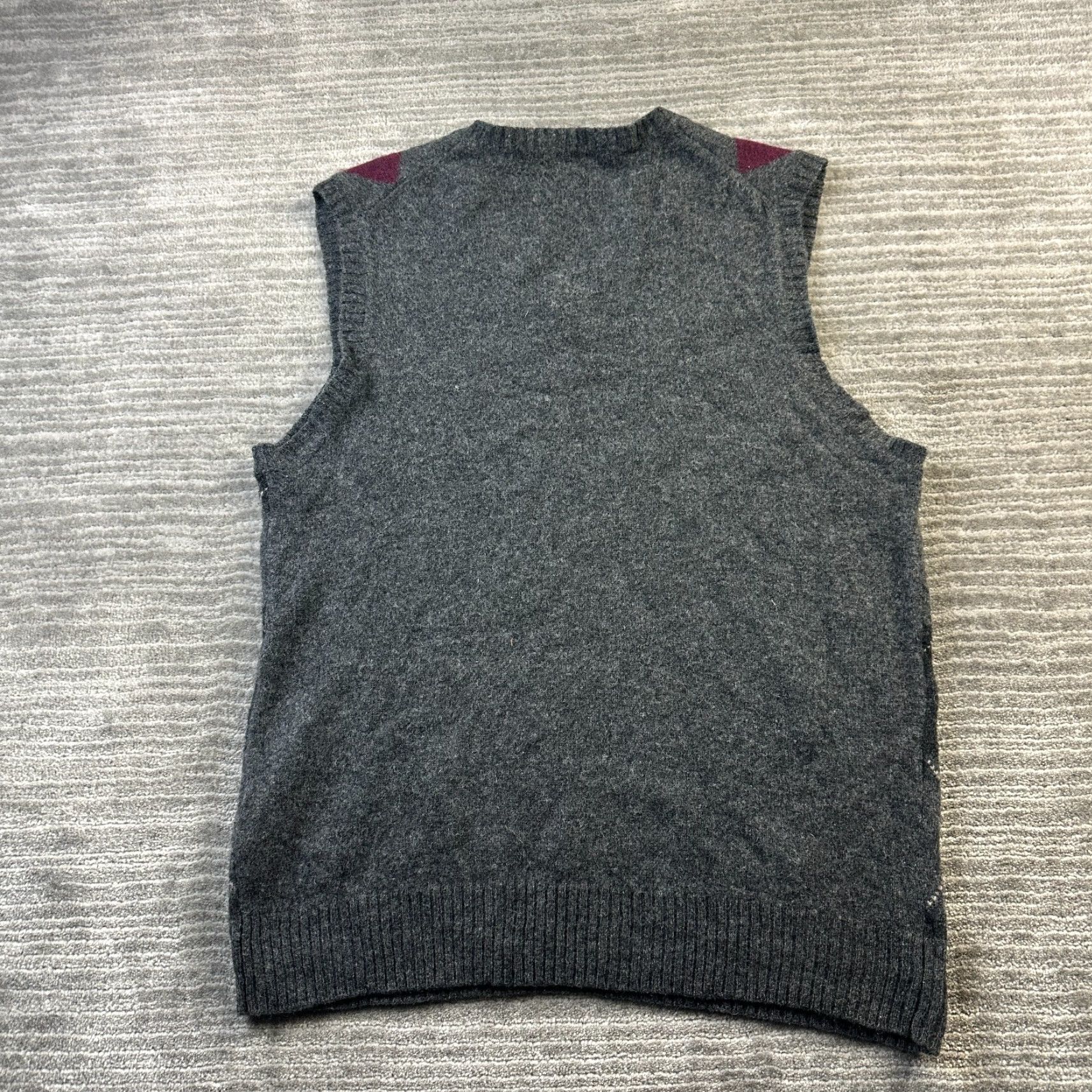 J.Crew VINTAGE J.CREW Vest Mens Medium Gray Knit Lambswool Argyle Preppy Golf Cricket Knit Style All Seasons Pattern Solid 80s 90s Mens Size US M / EU 48-50 / 2 - 2 Thumbnail