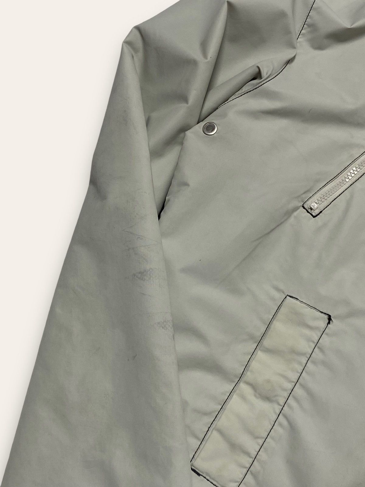 Armani Vintage ARMANI JEANS Grey Lightweight Hood Jacket Shell Size US XL / EU 56 / 4 - 22 Thumbnail